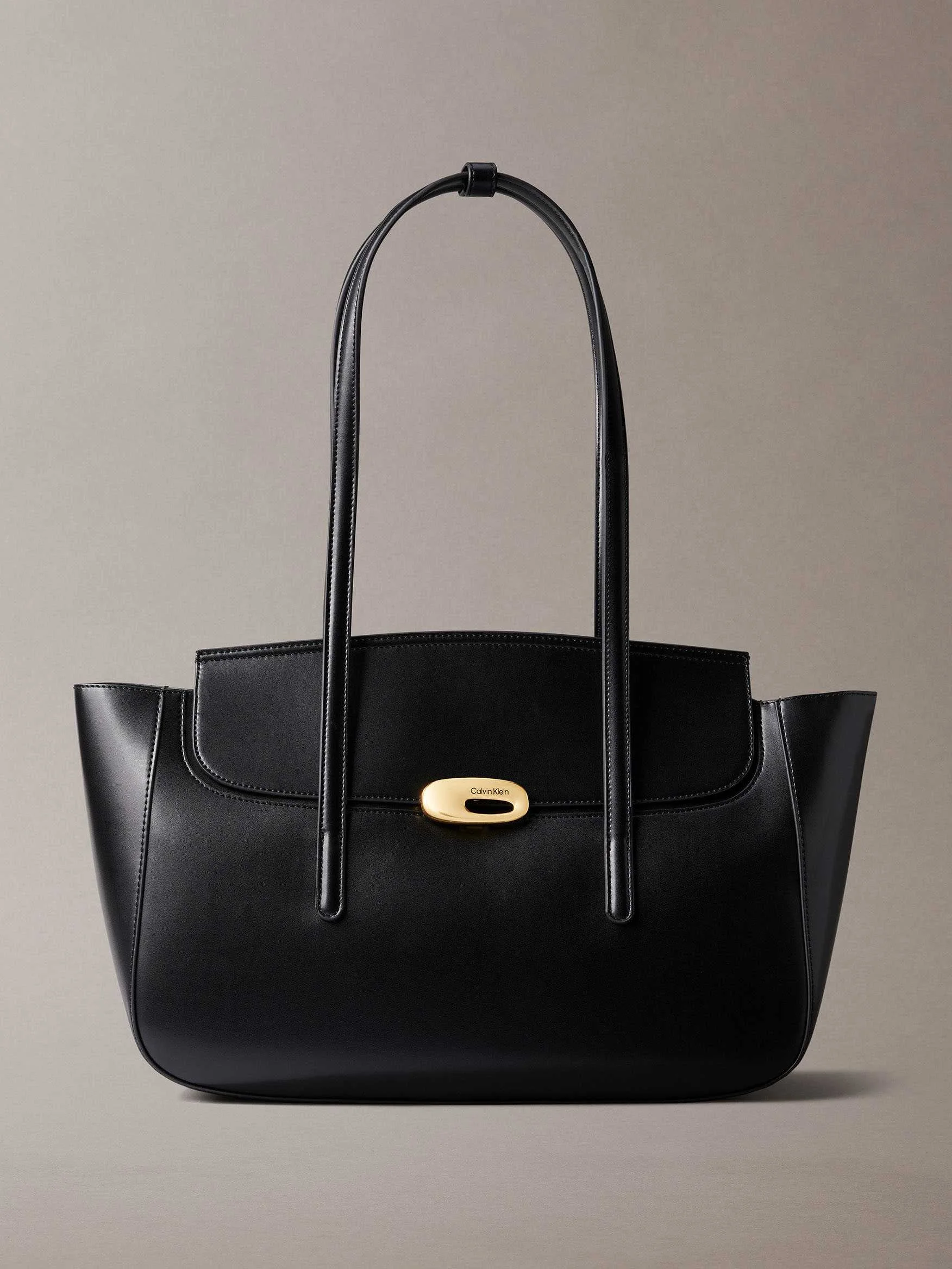 CALVIN KLEIN - HARDWARE FLAP TOTE BAG CALVIN KLEIN - HARDWARE FLAP TOTE BAG