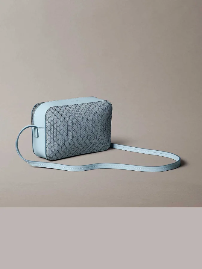 CALVIN KLEIN - EMBLEM AOP... 2