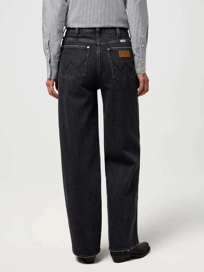 Wrangler - LOOSE STRAIGHT 2
