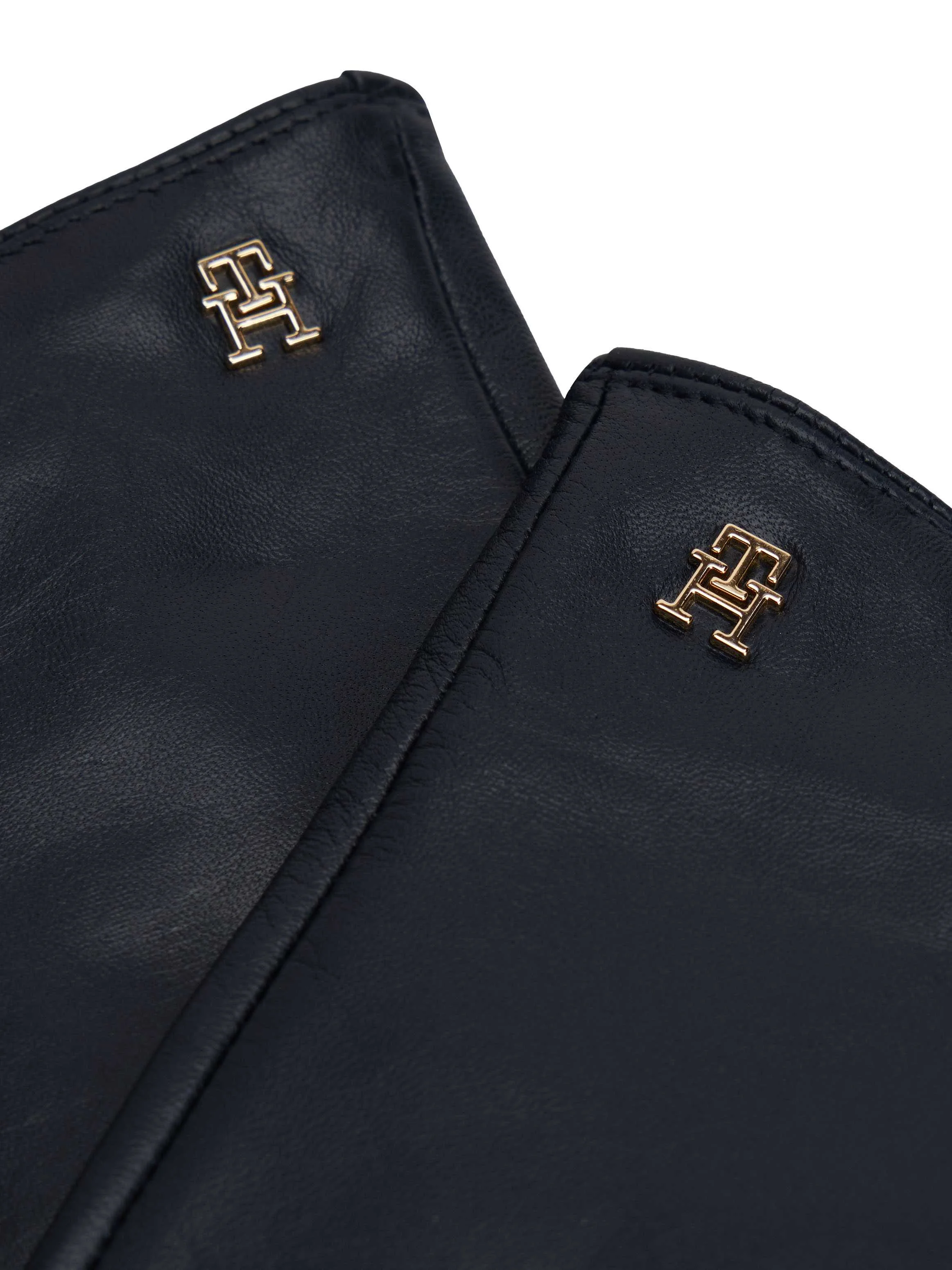Tommy Hilfiger - TH ELEVATED CHIC... Tommy Hilfiger - TH ELEVATED CHIC...