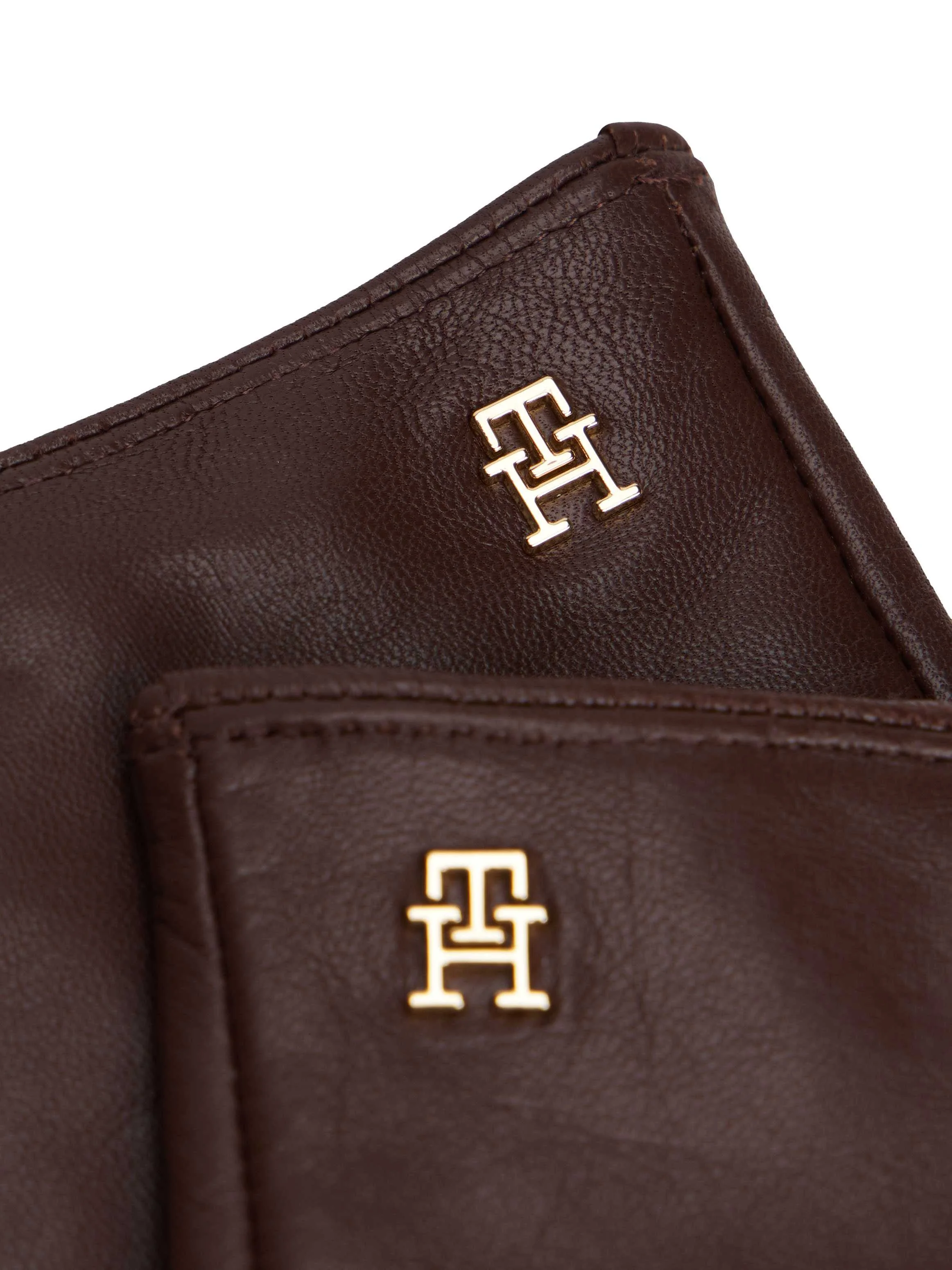 Tommy Hilfiger - TH ELEVATED CHIC... Tommy Hilfiger - TH ELEVATED CHIC...