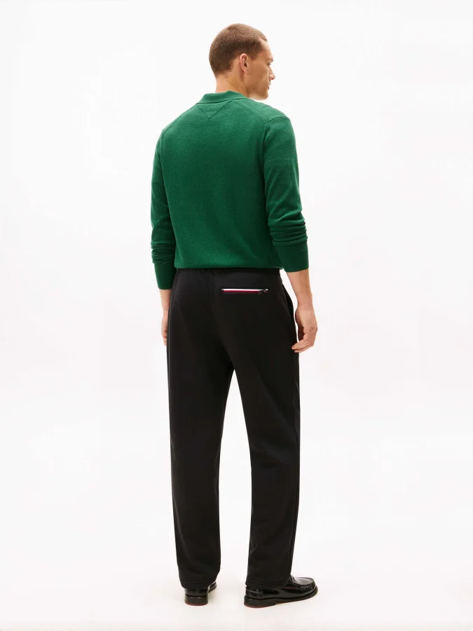Tommy Hilfiger - GLOBAL... 2