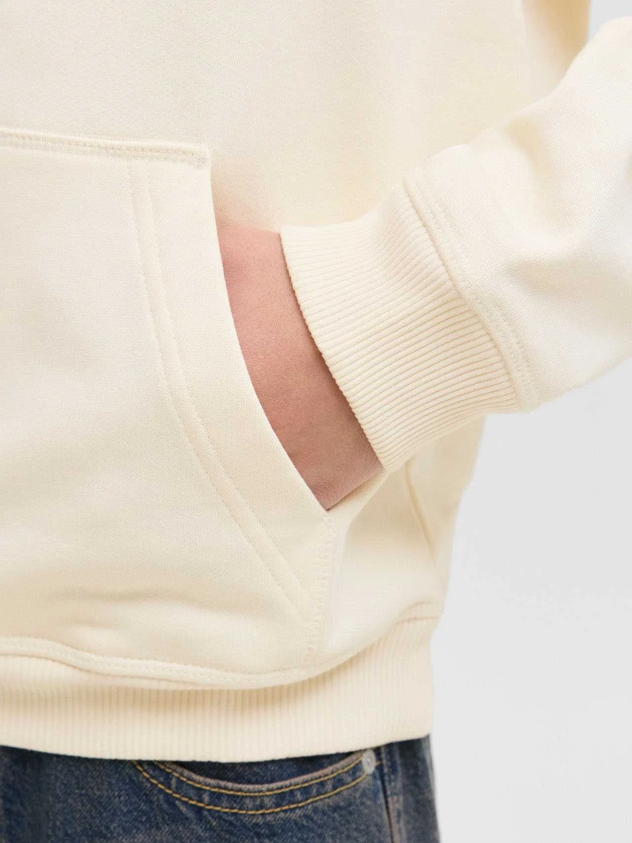 Jack&Jones - JORNORREBRO TYPO BACK... Jack&Jones - JORNORREBRO TYPO BACK...