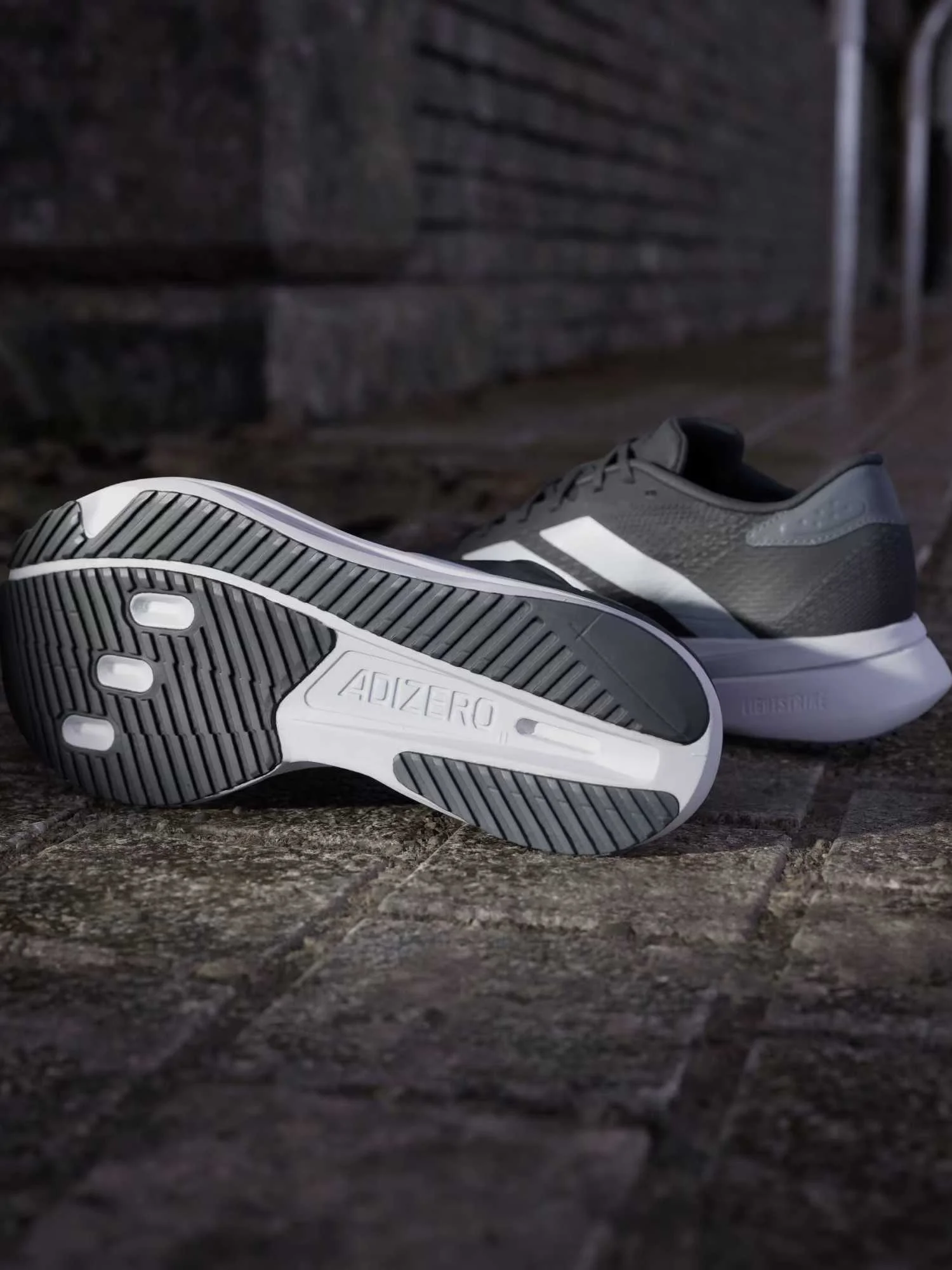 Adidas - ADIZERO SL2 W Adidas - ADIZERO SL2 W