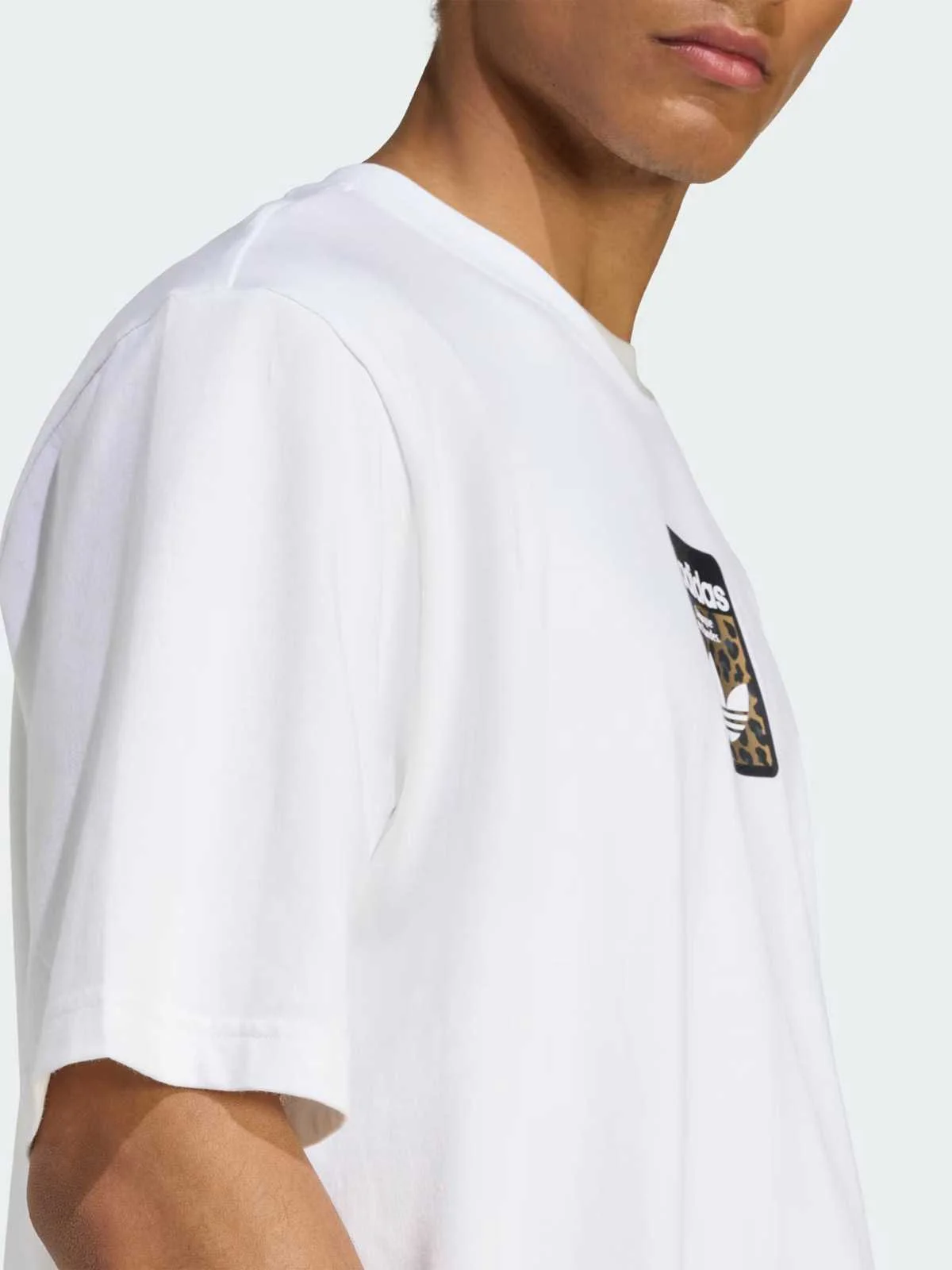 Adidas - GRAPHIC OS SS T Adidas - GRAPHIC OS SS T