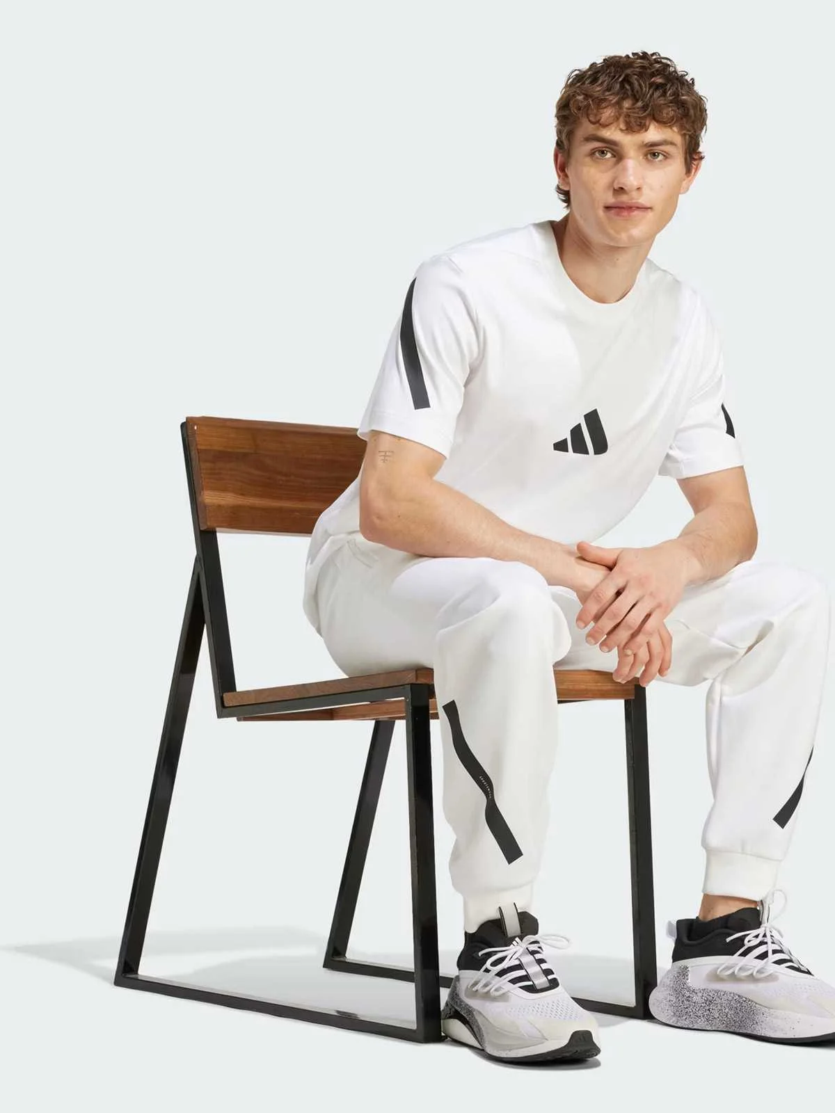 Adidas - Z.N.E. Tee Adidas - Z.N.E. Tee