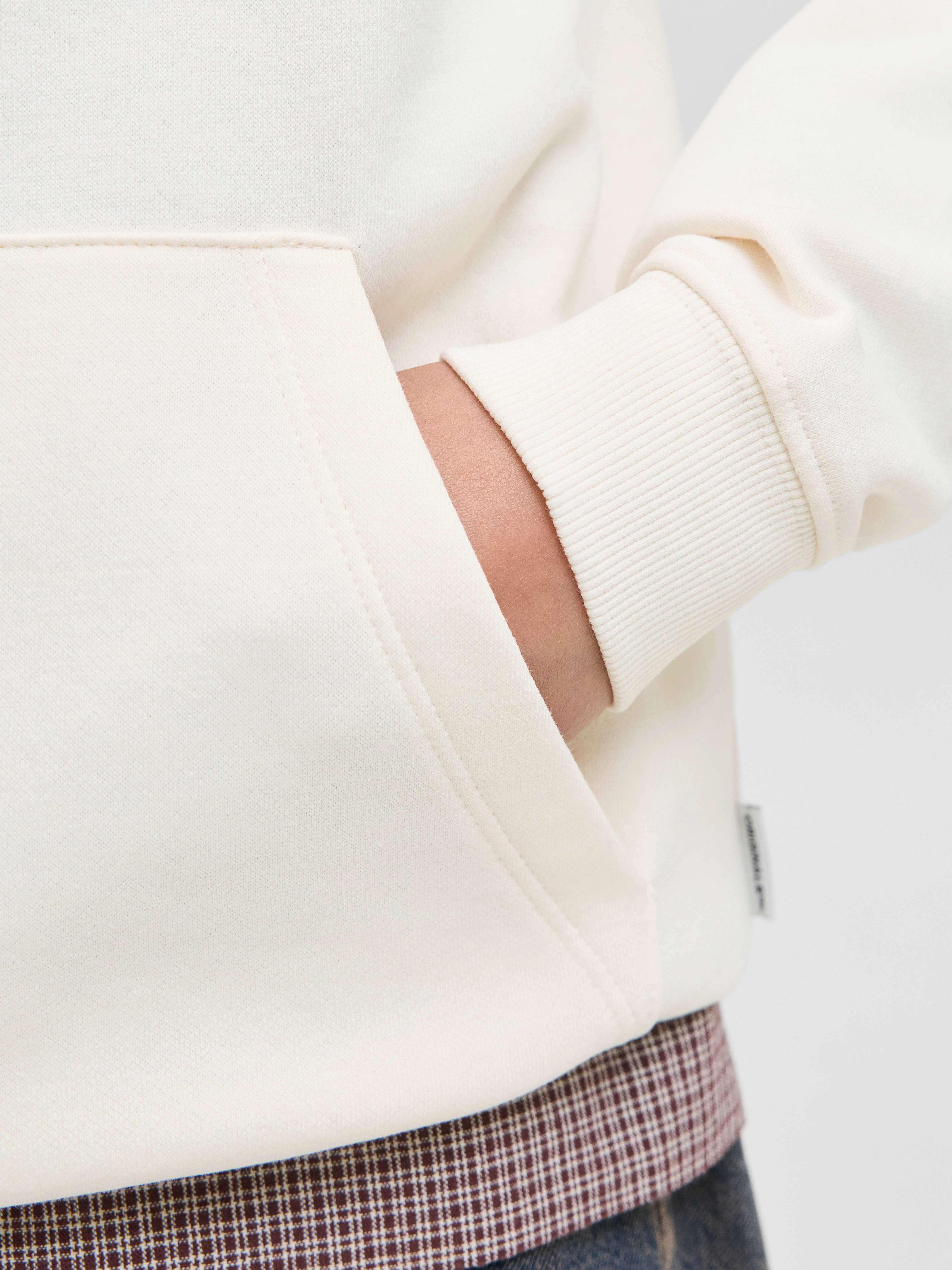 Jack&Jones - JORINWOOD BLOCK BRANDING... Jack&Jones - JORINWOOD BLOCK BRANDING...