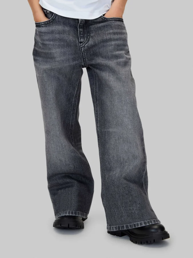 Calvin Klein - SKATER MID...