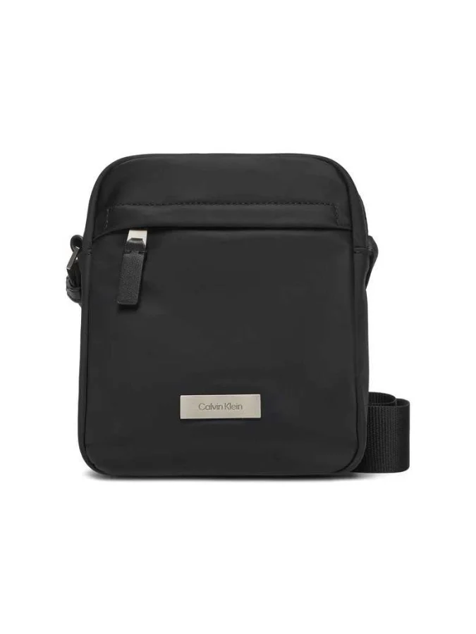 Calvin Klein - SLEEK REPORTER