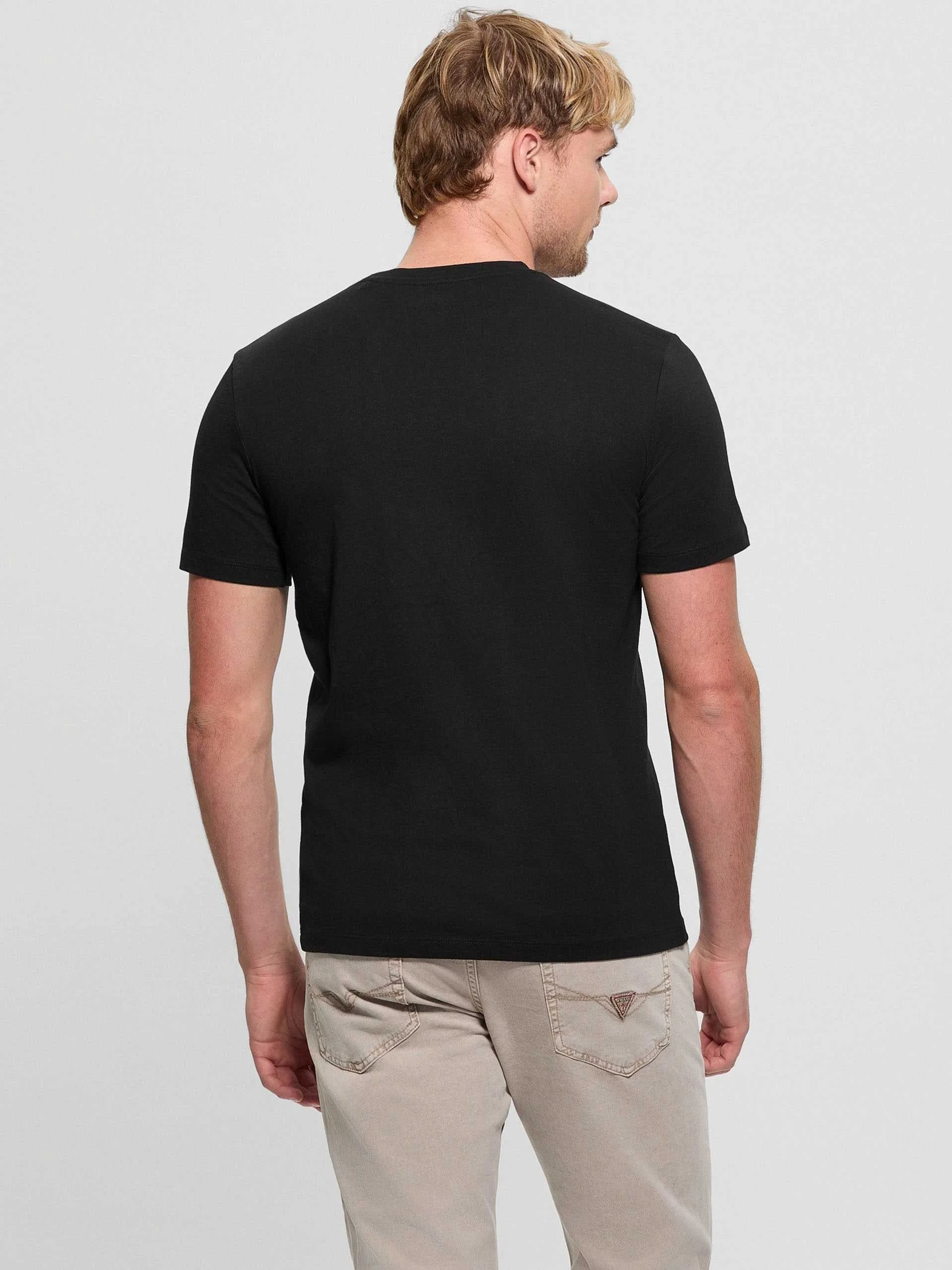 GUESS - YUKI CN T-SHIRT GUESS - YUKI CN T-SHIRT