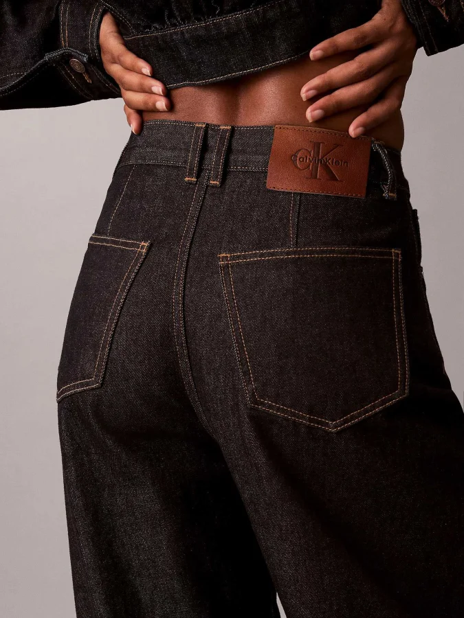 CALVIN KLEIN JEANS - THE... 2