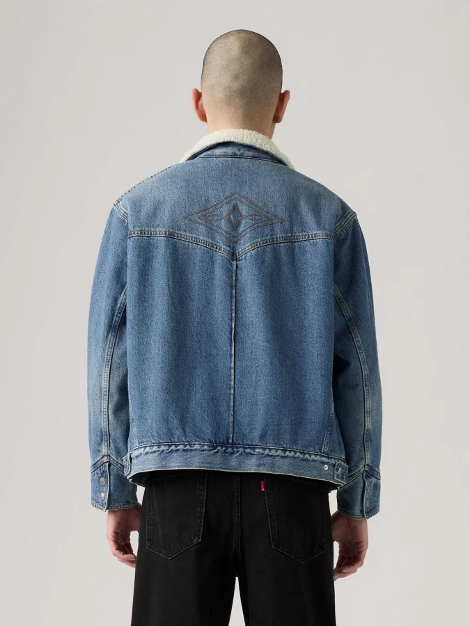 Levis® - Western Sherpa Truck 2