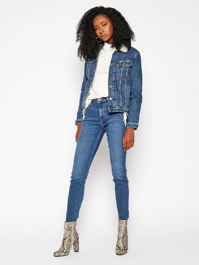 Lee - SCARLETT HIGH 2