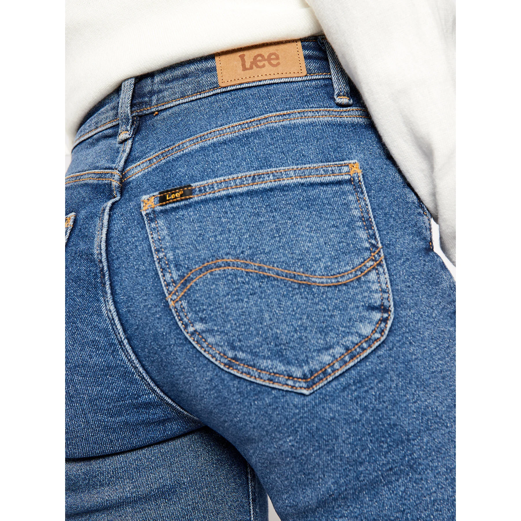 Lee - SCARLETT HIGH Lee - SCARLETT HIGH