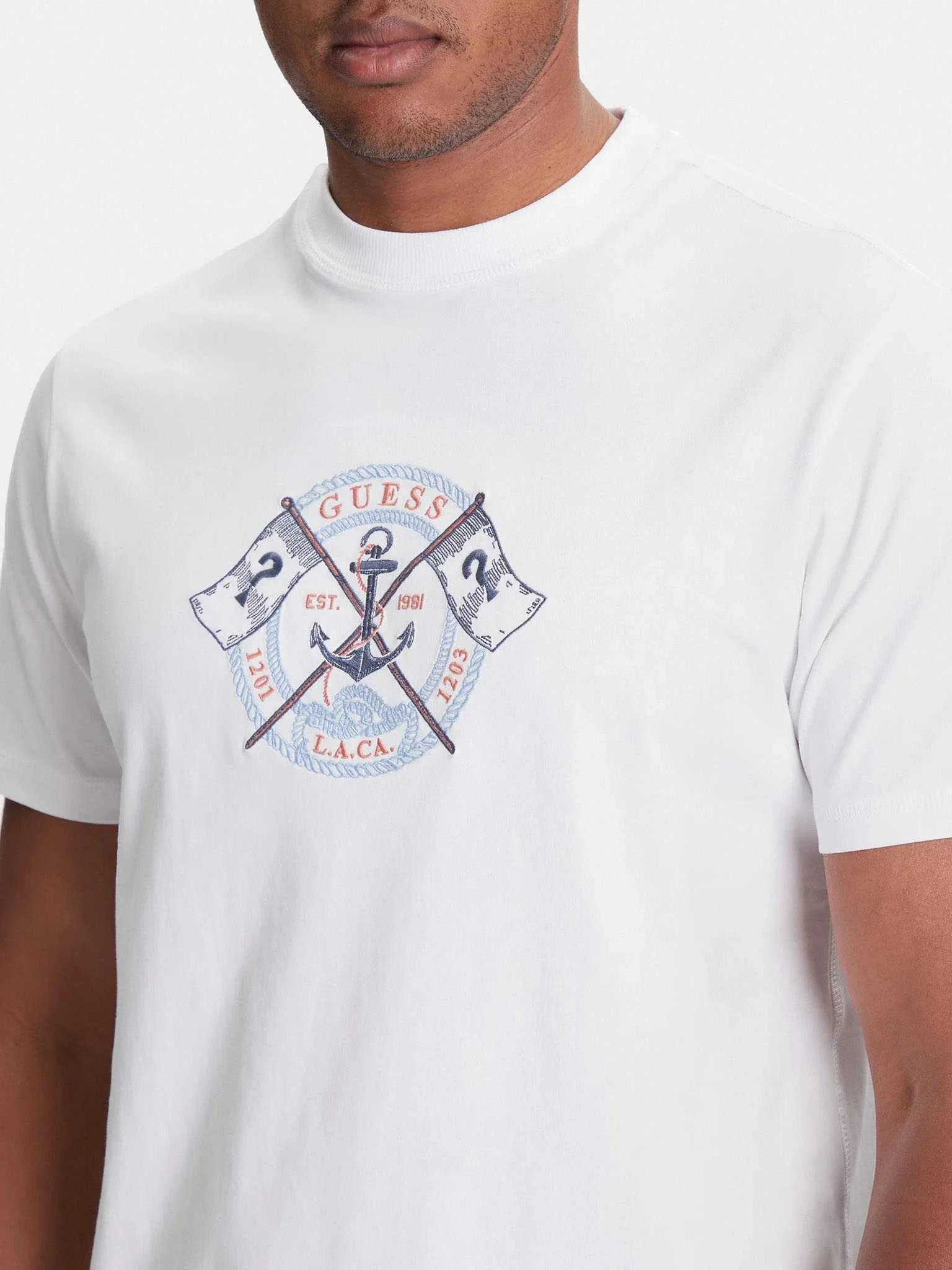 GUESS - CN SS MARINA EMBROIDERY TEE GUESS - CN SS MARINA EMBROIDERY TEE