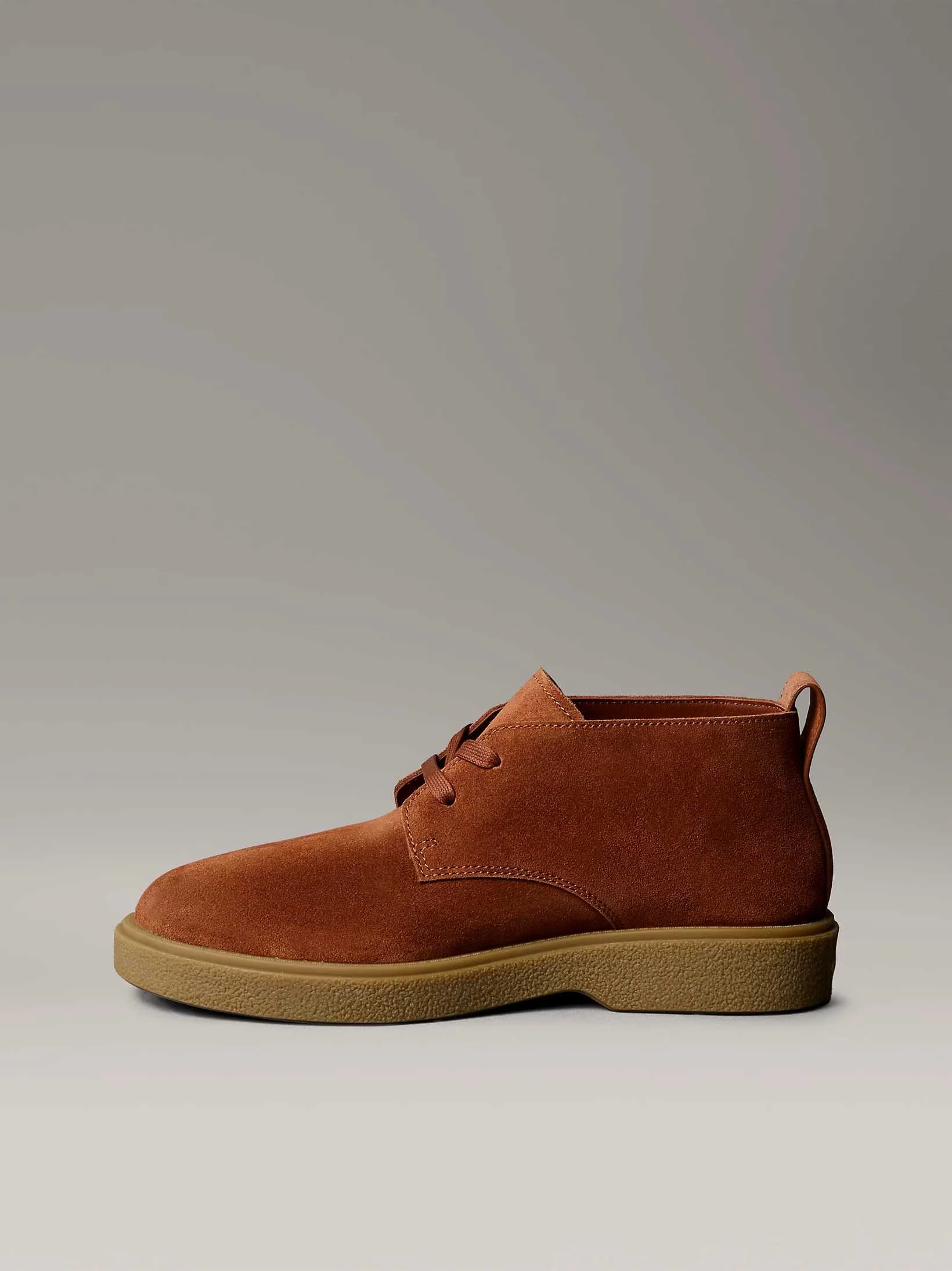 Calvin Klein - TEXT RUBBER DESERT... Calvin Klein - TEXT RUBBER DESERT...