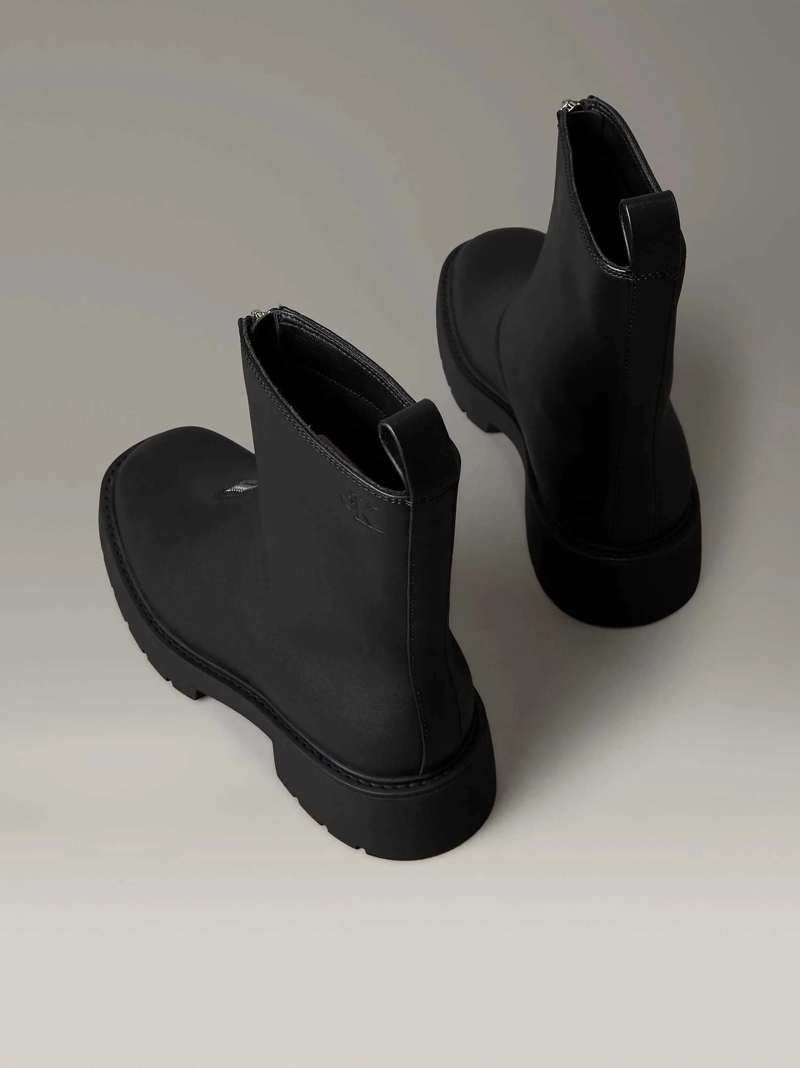 Calvin Klein - CHUNKY FRONT ZIP BOOT Calvin Klein - CHUNKY FRONT ZIP BOOT