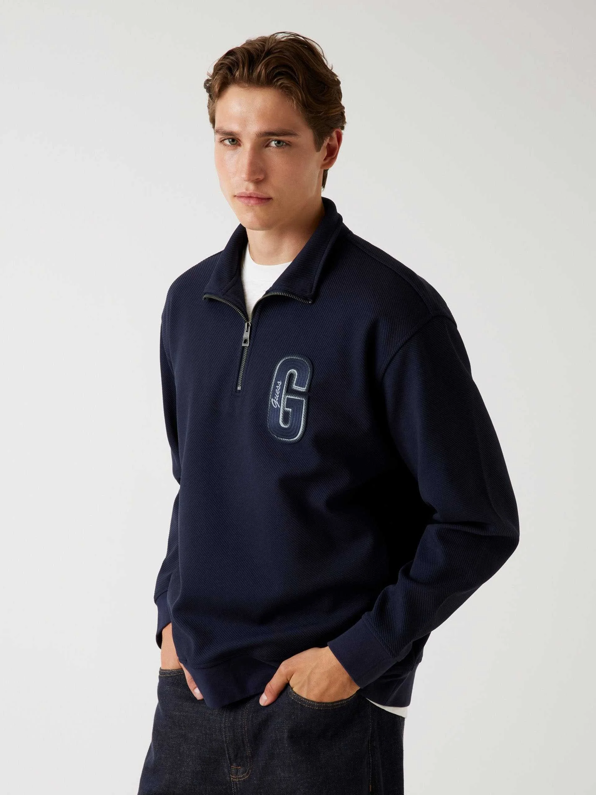 GUESS - HARRIS TWILL ZIP MOCK NECK GUESS - HARRIS TWILL ZIP MOCK NECK