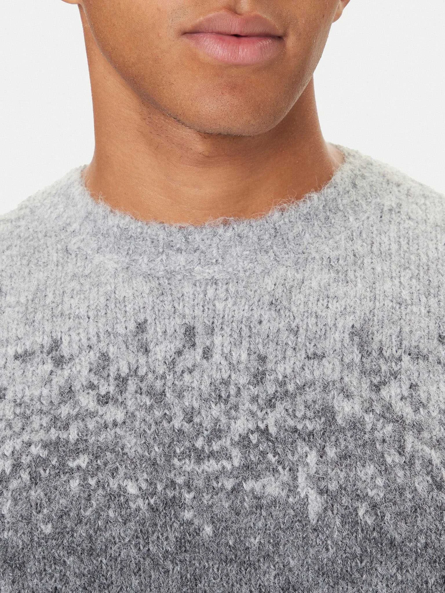 GUESS - LS CN TREY MARLED STRIPE SWTR GUESS - LS CN TREY MARLED STRIPE SWTR