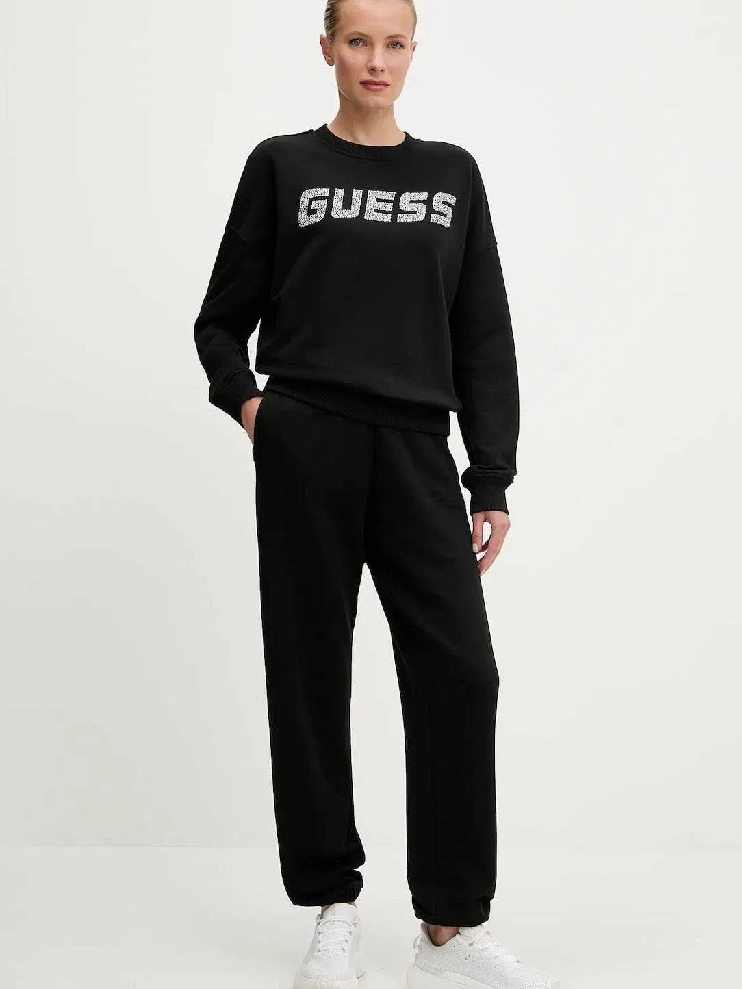 GUESS - PRIMULA RHINESTONES CN SWEATSH GUESS - PRIMULA RHINESTONES CN SWEATSH