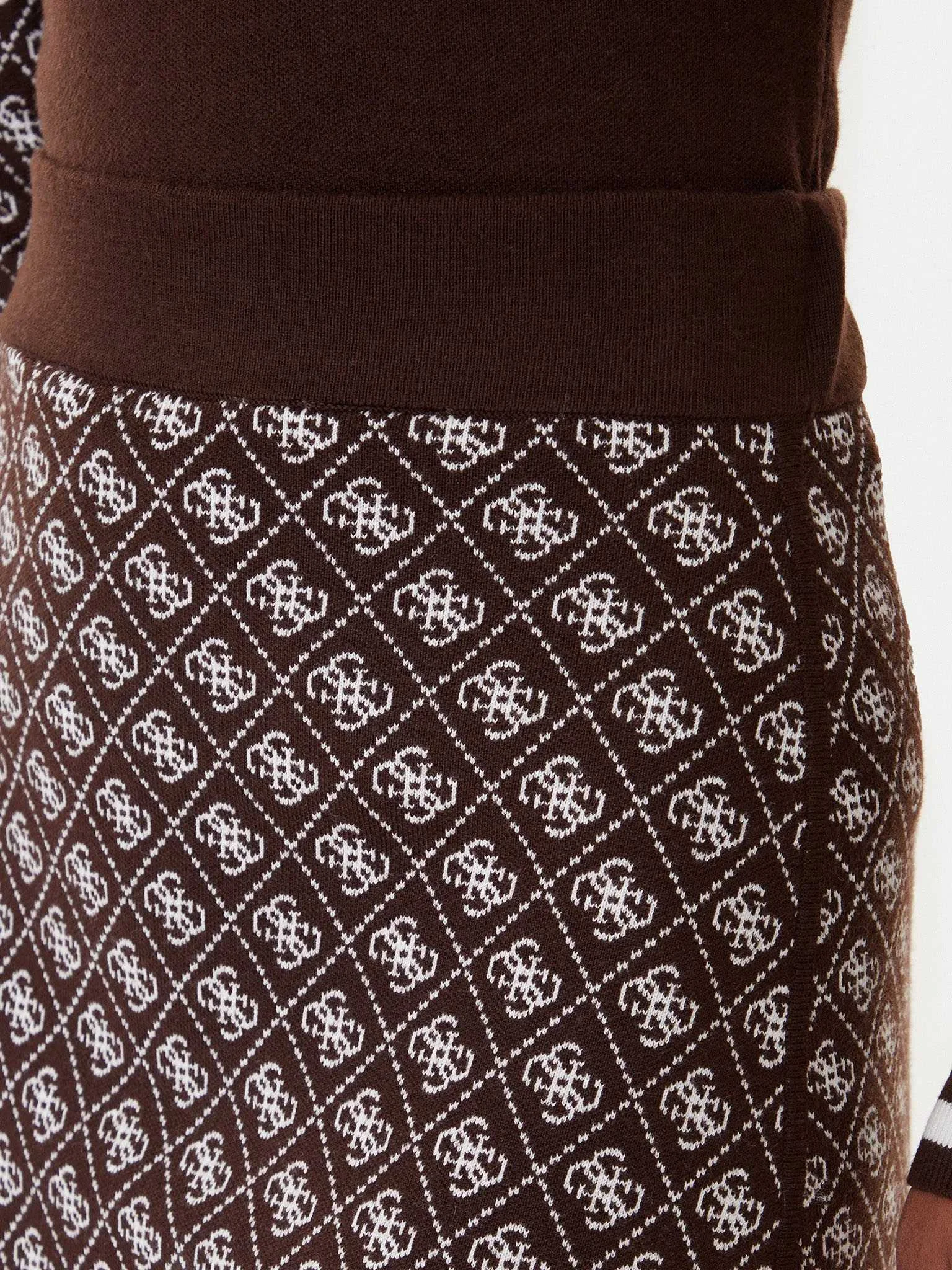 GUESS - AUBREY 4G SKIRT SWTR GUESS - AUBREY 4G SKIRT SWTR