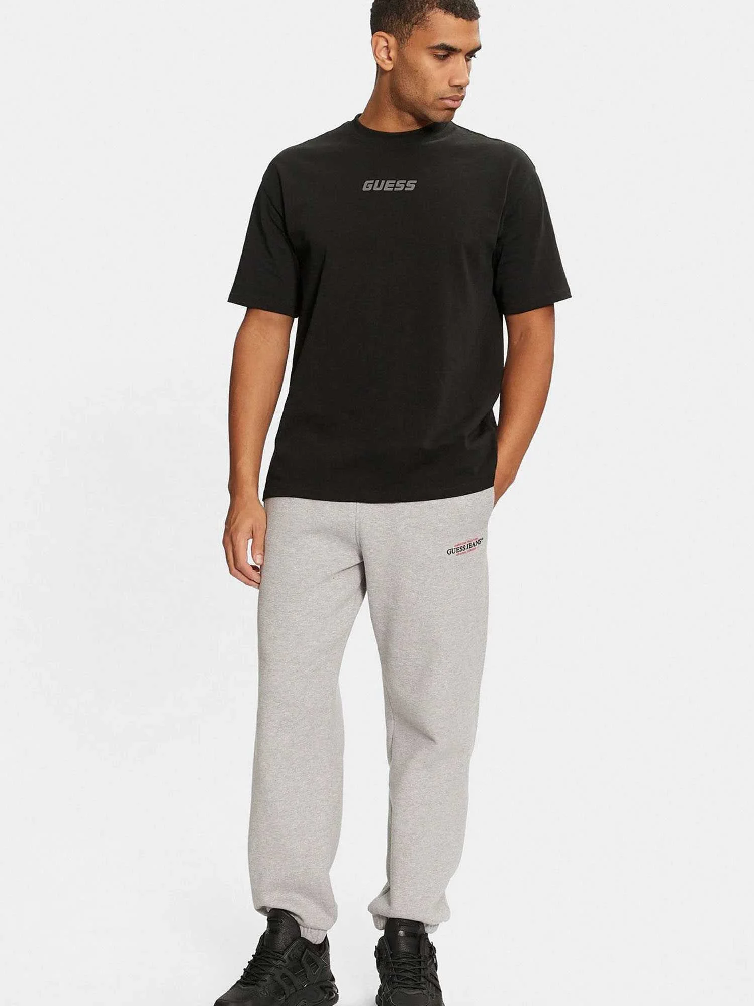 GUESS - DALIM CN T-SHIRT GUESS - DALIM CN T-SHIRT