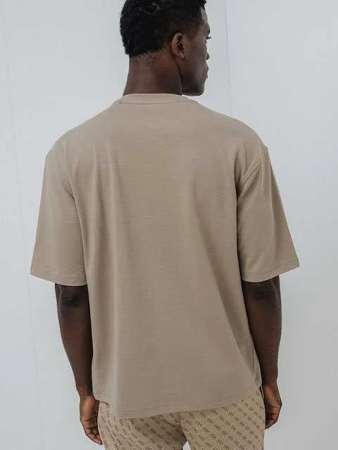 GUESS - GOHAN CN T-SHIRT GUESS - GOHAN CN T-SHIRT