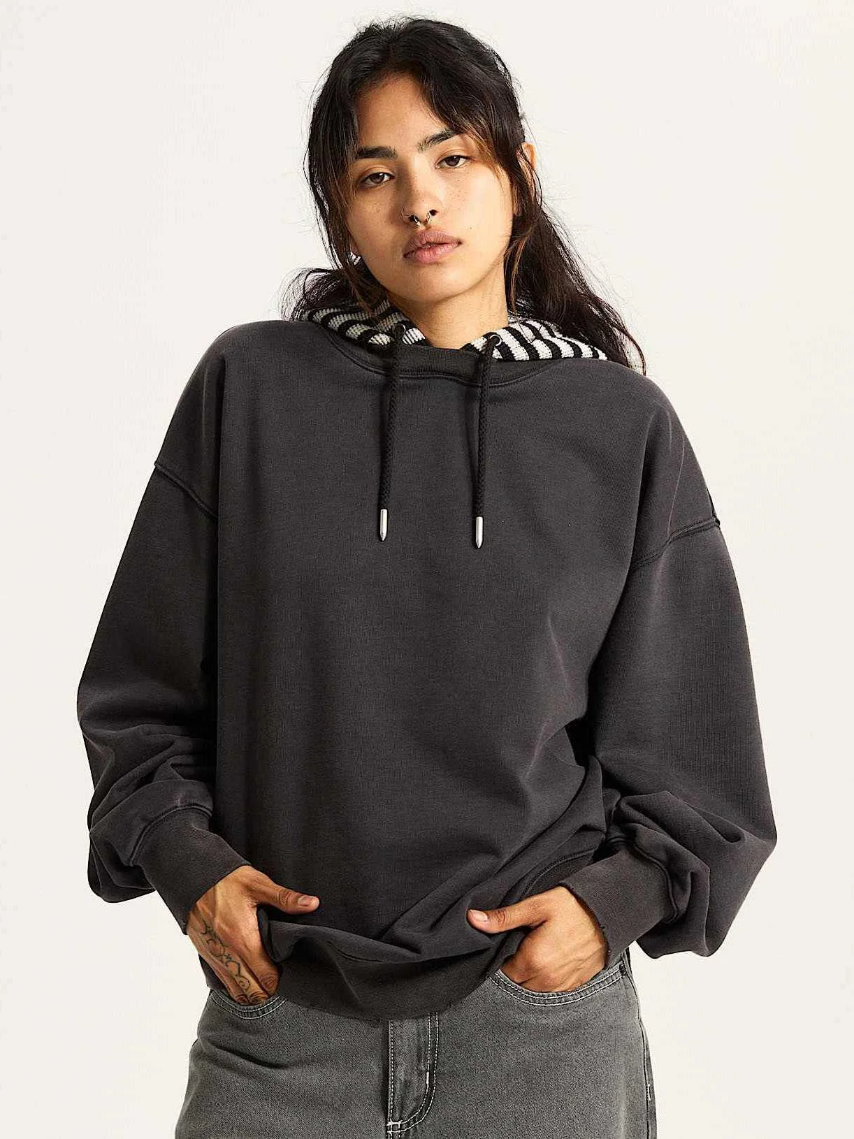 VANS - Effy Hooded Crew Black VANS - Effy Hooded Crew Black