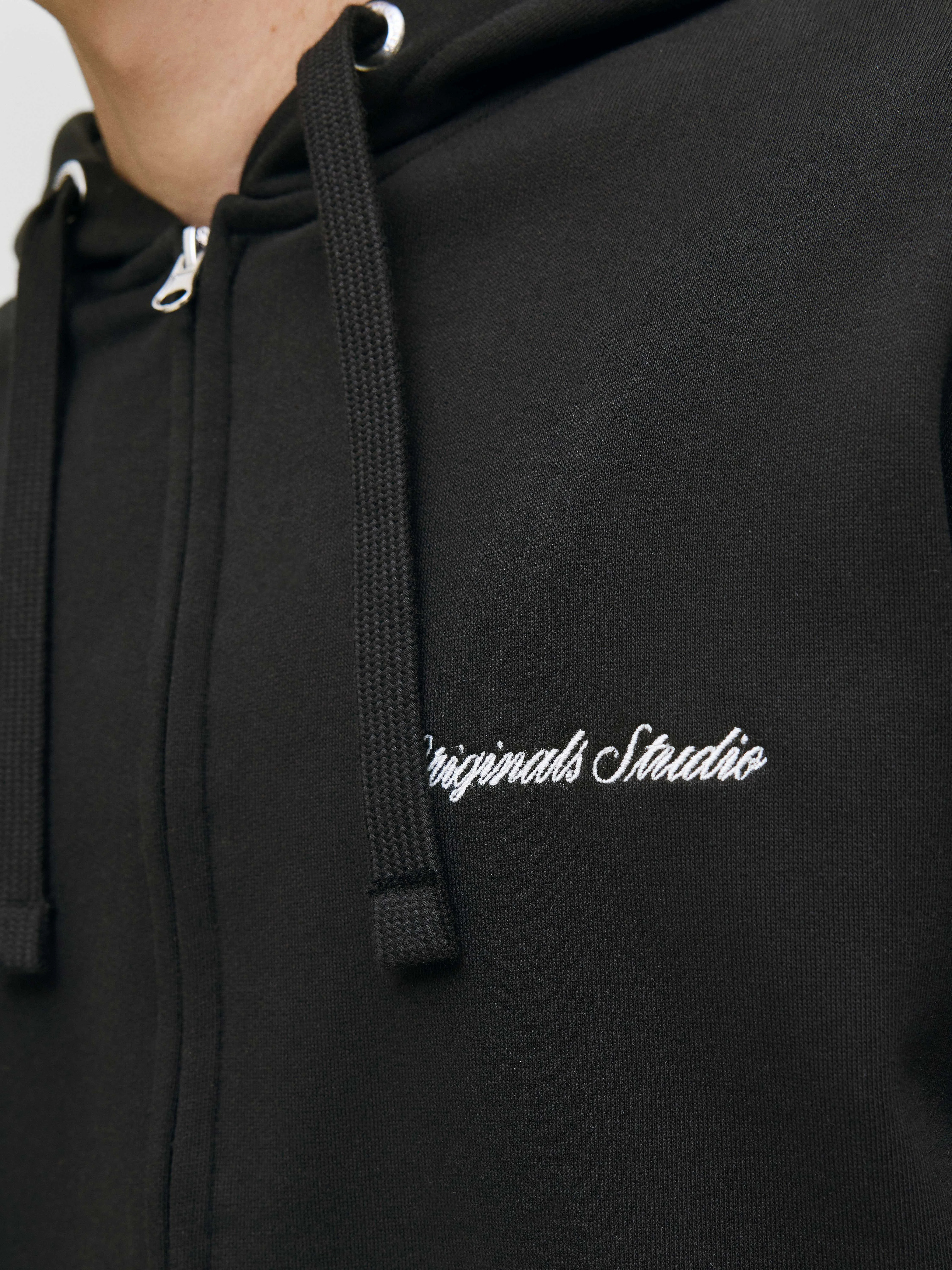 Jack&Jones - JORNORREBRO EMB SWEAT... Jack&Jones - JORNORREBRO EMB SWEAT...