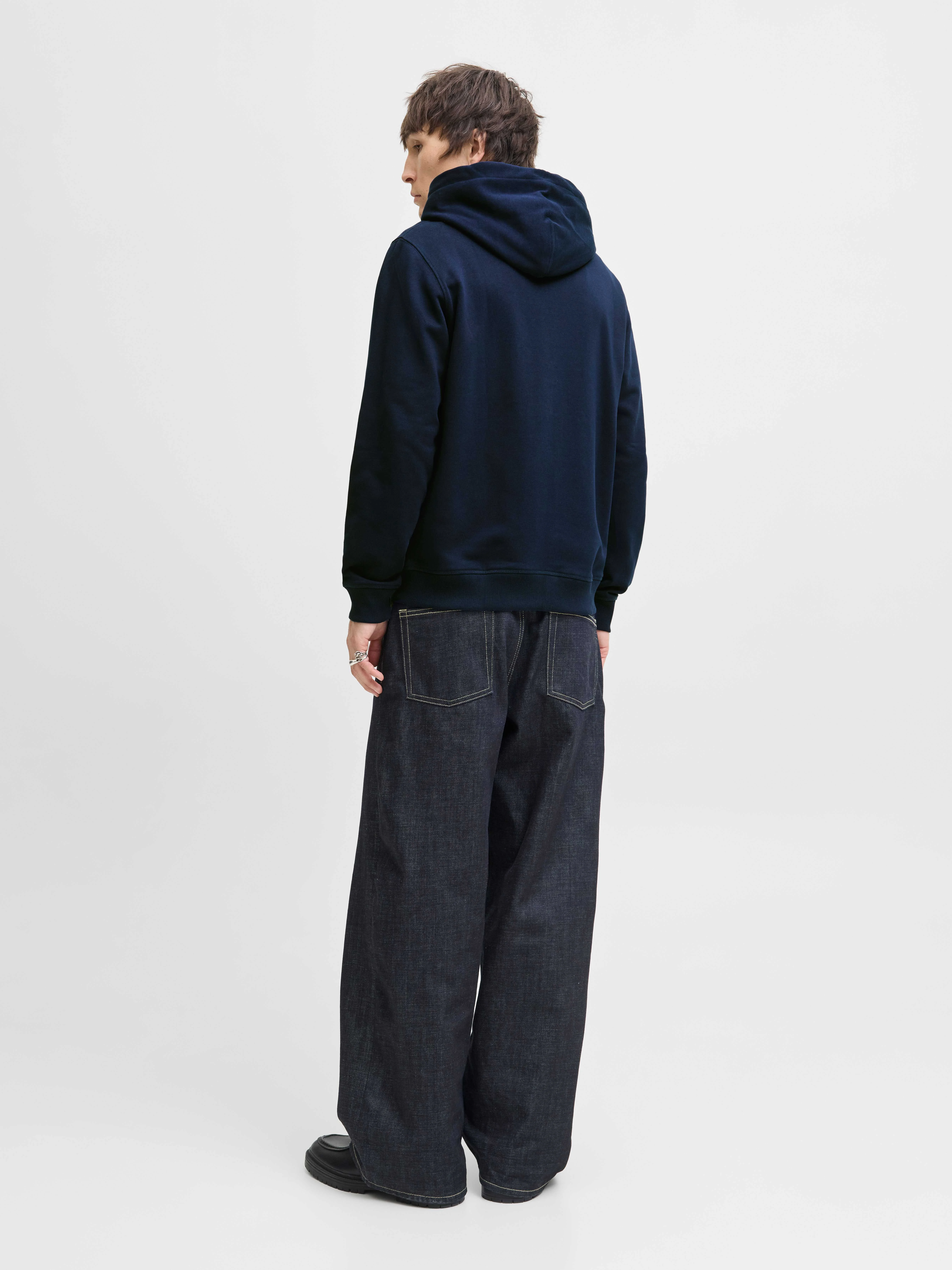 Jack&Jones - JORNORREBRO EMB SWEAT... Jack&Jones - JORNORREBRO EMB SWEAT...