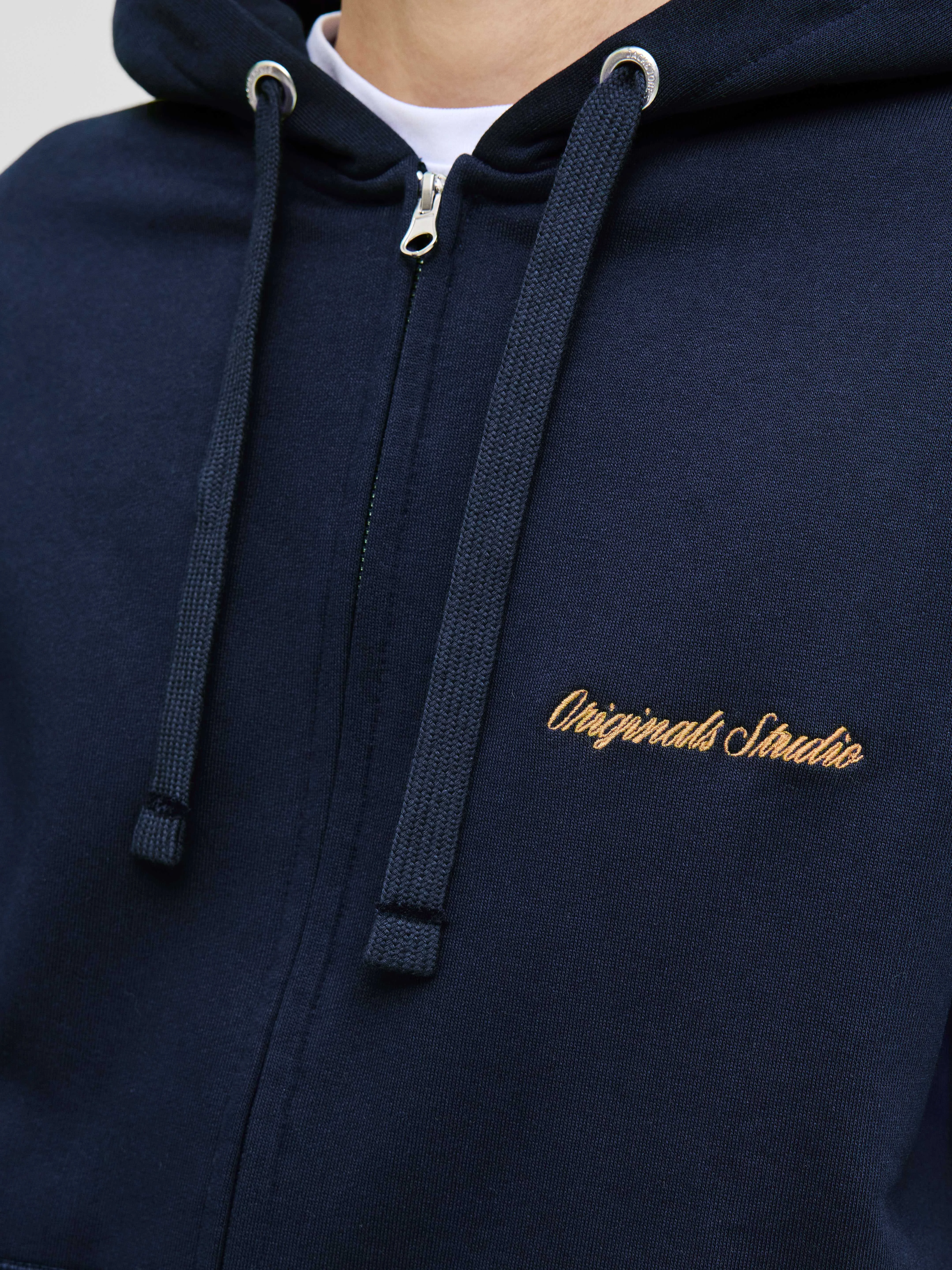 Jack&Jones - JORNORREBRO EMB SWEAT... Jack&Jones - JORNORREBRO EMB SWEAT...