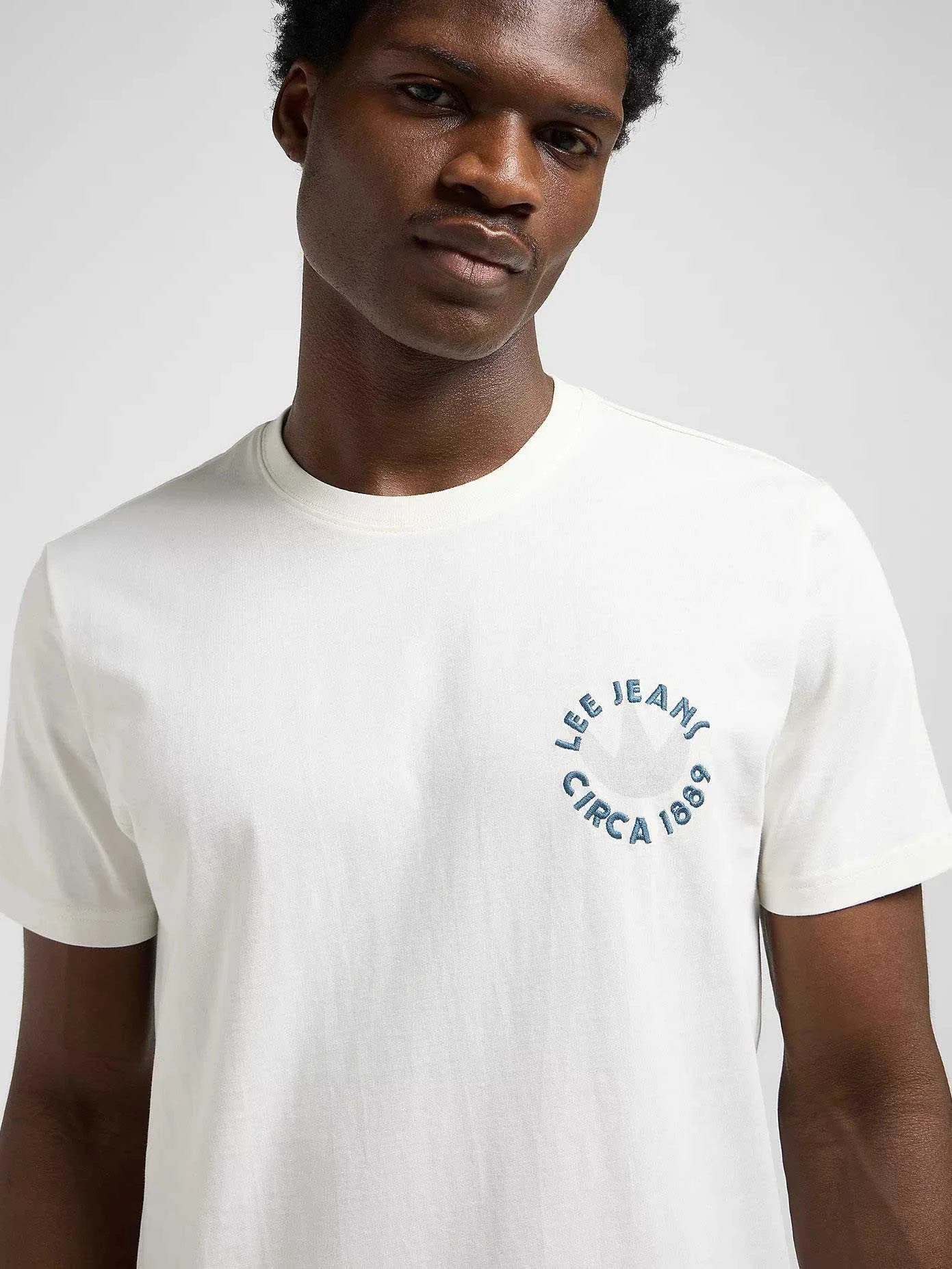 Lee - SS ELEVATED  ESS LOGO TEE Lee - SS ELEVATED  ESS LOGO TEE
