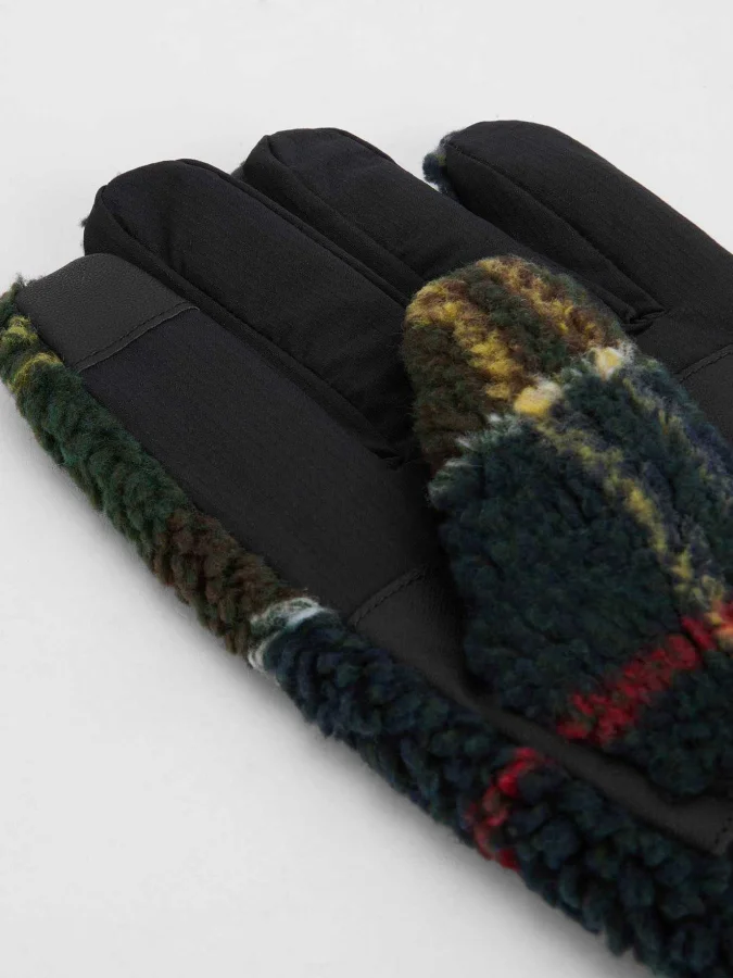 Barbour - barbour field... 2