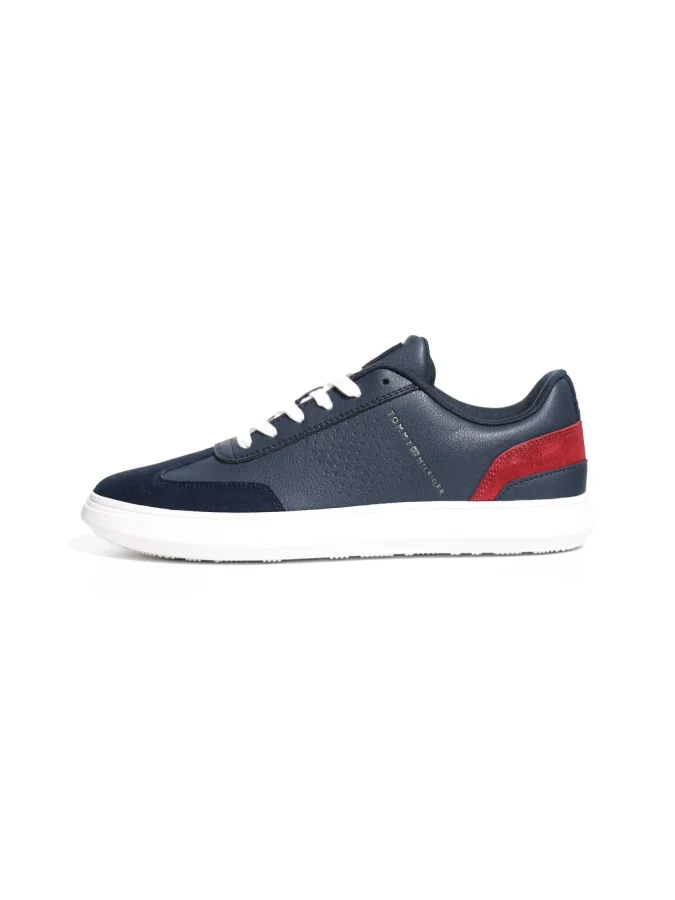 Tommy Hilfiger - CORPORATE... 2