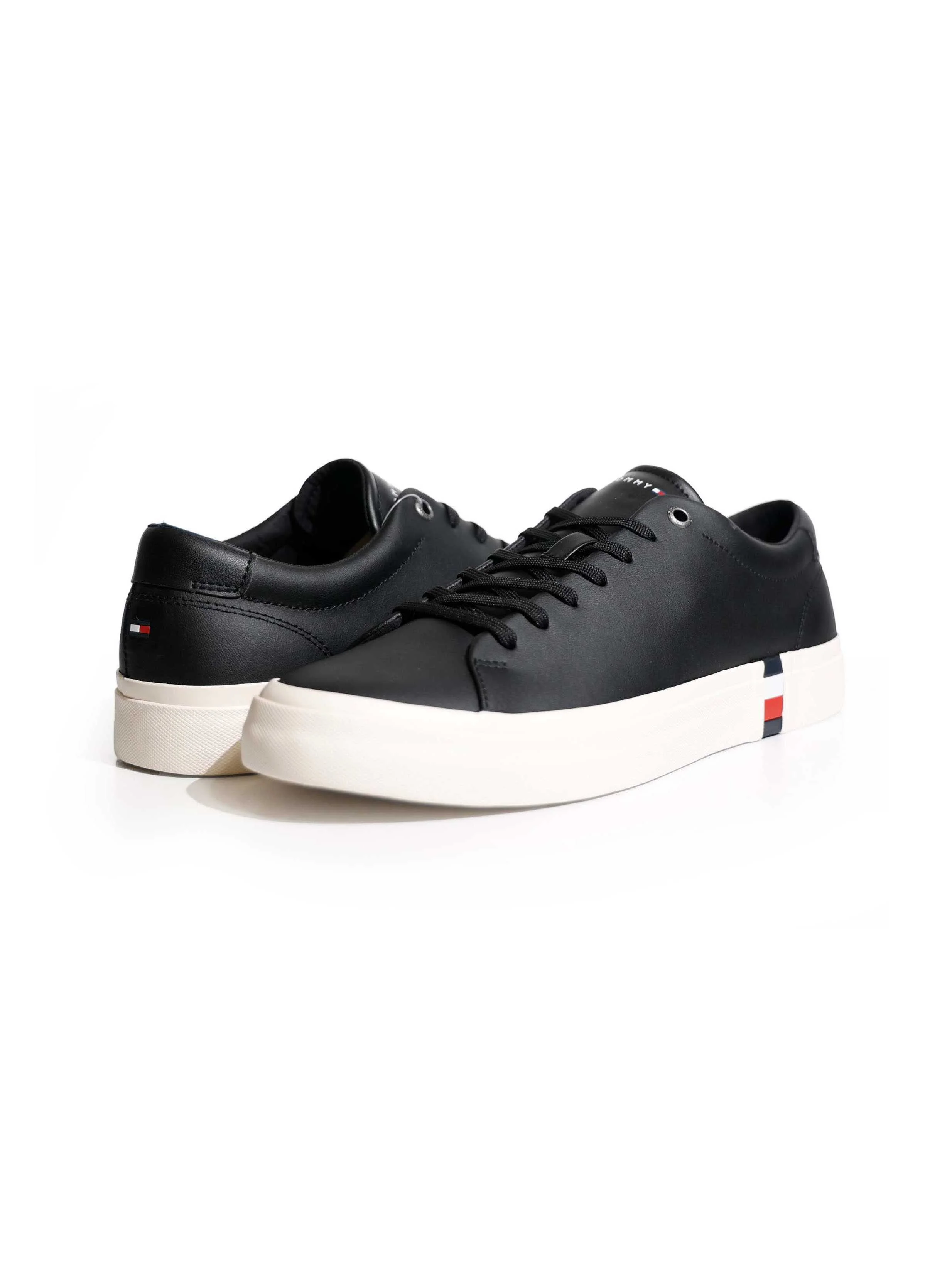 Tommy Hilfiger - CORPORATE LEATHER... Tommy Hilfiger - CORPORATE LEATHER...