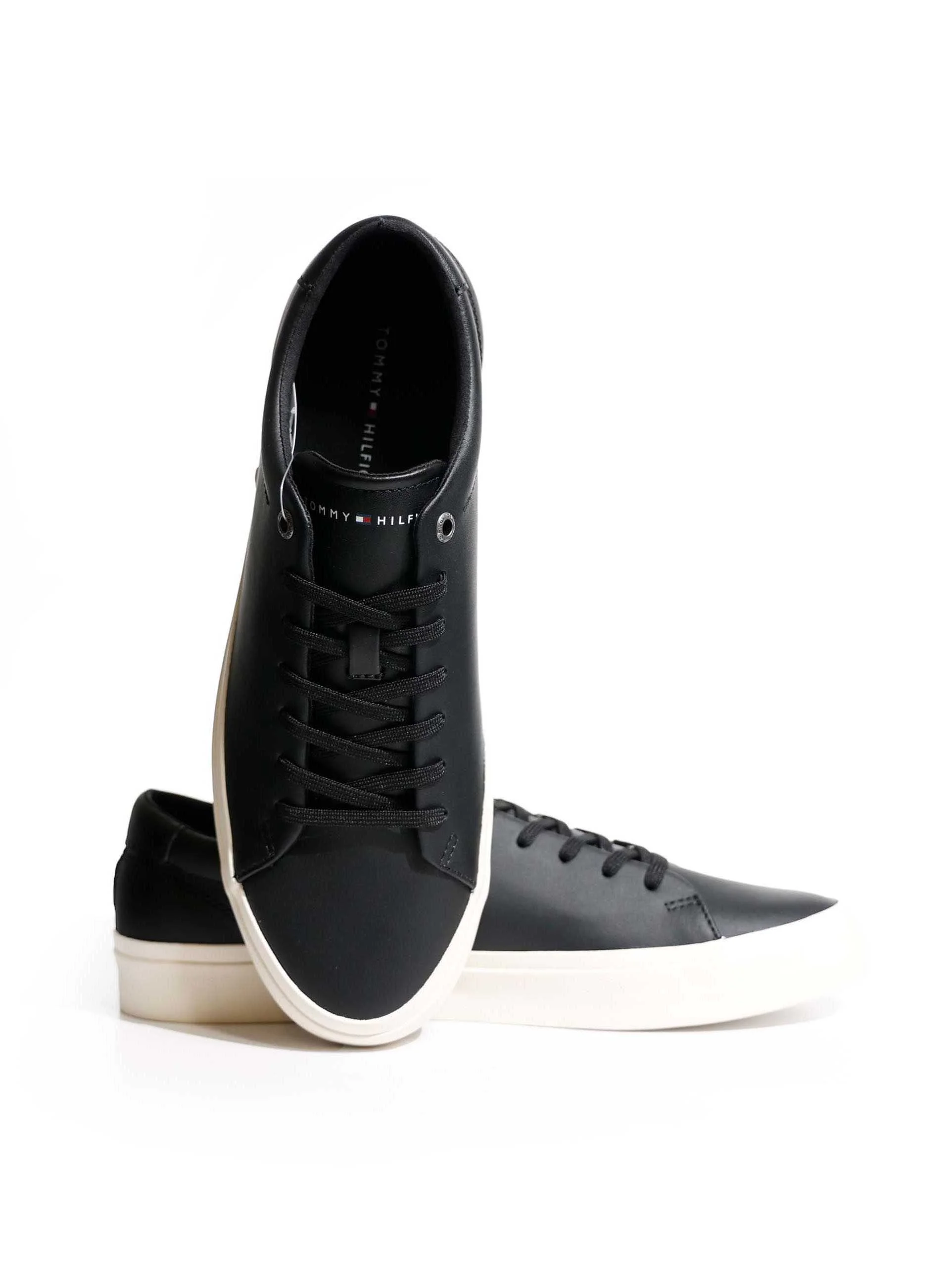 Tommy Hilfiger - CORPORATE LEATHER... Tommy Hilfiger - CORPORATE LEATHER...