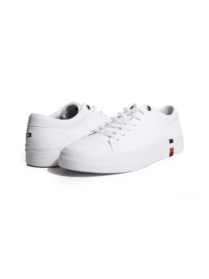 Tommy Hilfiger - CORPORATE...
