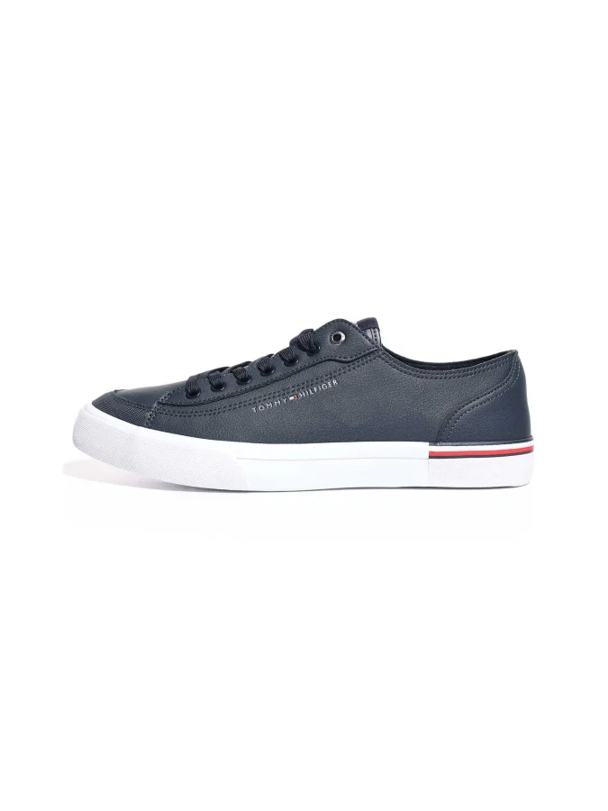 Tommy Hilfiger - CORPORATE... 2
