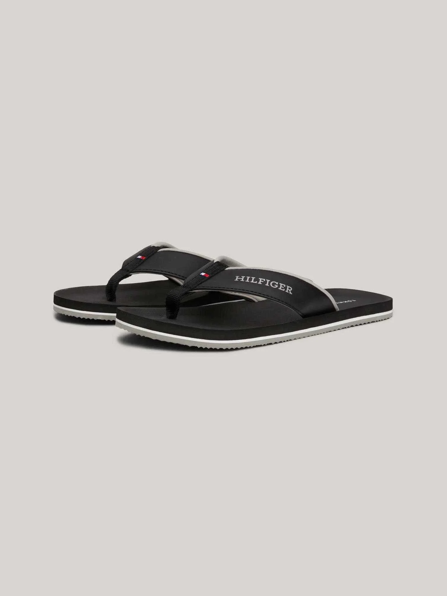 Tommy Hilfiger - COMFORT HILFIGER... Tommy Hilfiger - COMFORT HILFIGER...