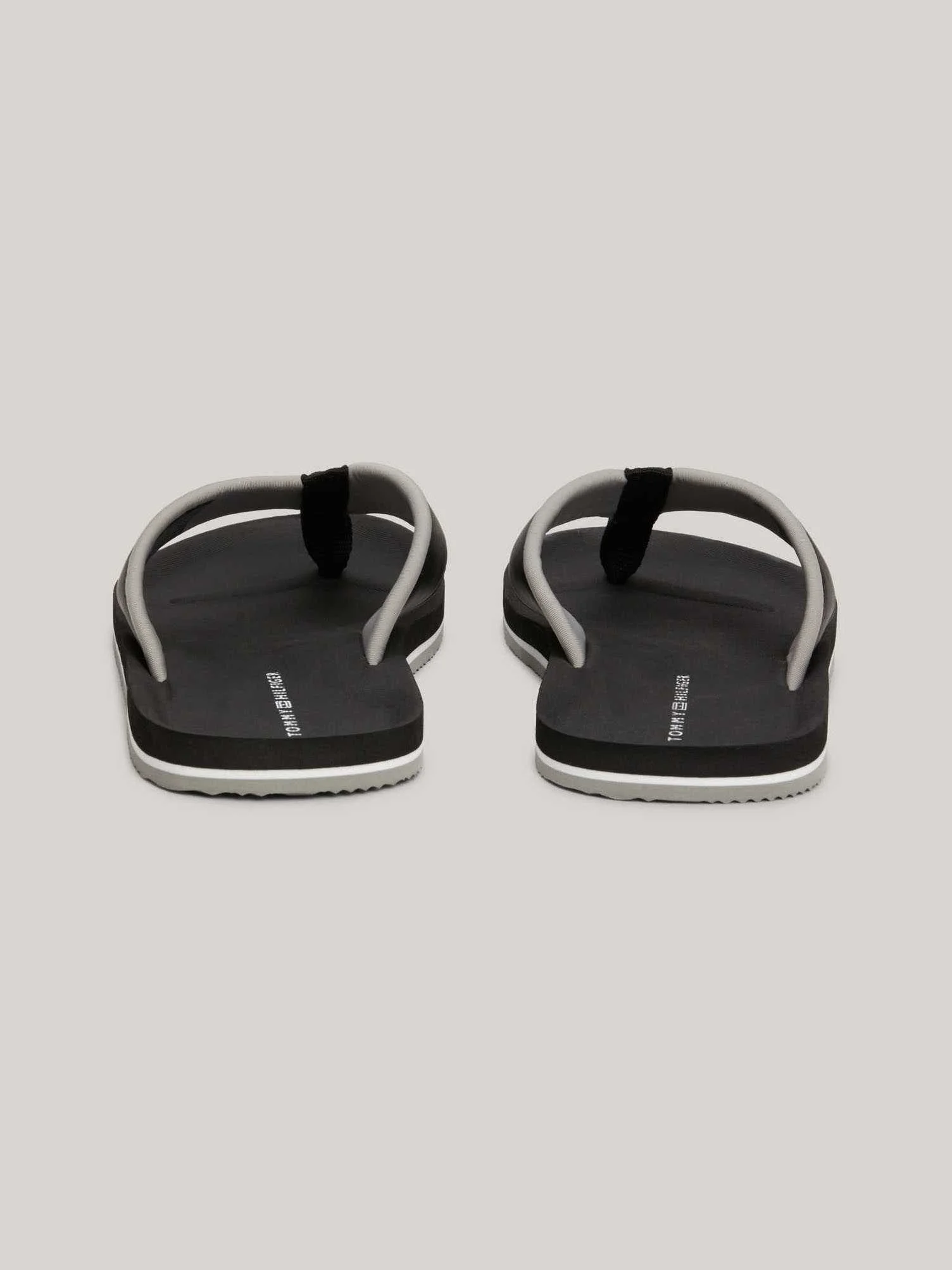 Tommy Hilfiger - COMFORT HILFIGER... Tommy Hilfiger - COMFORT HILFIGER...