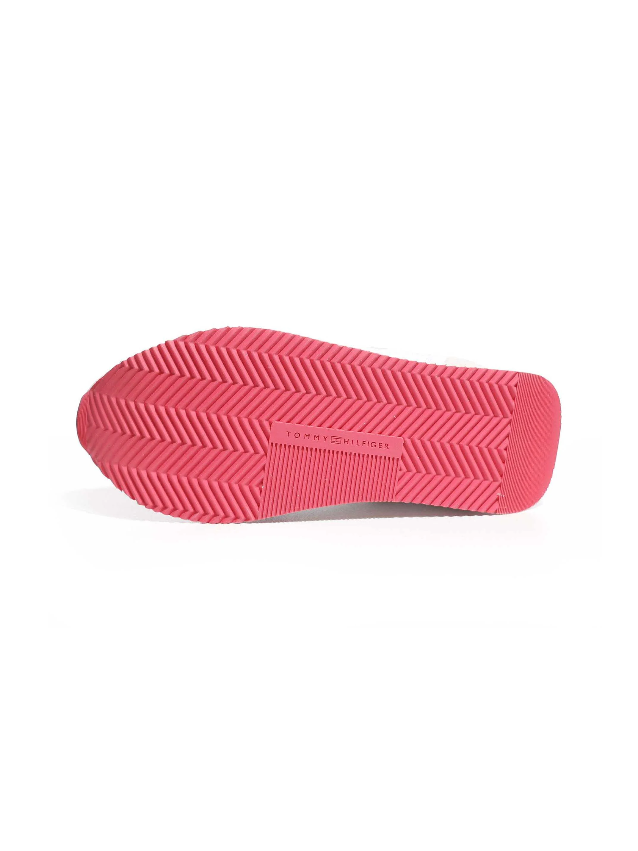 Tommy Hilfiger - ELEVATED ESSENTIAL... Tommy Hilfiger - ELEVATED ESSENTIAL...