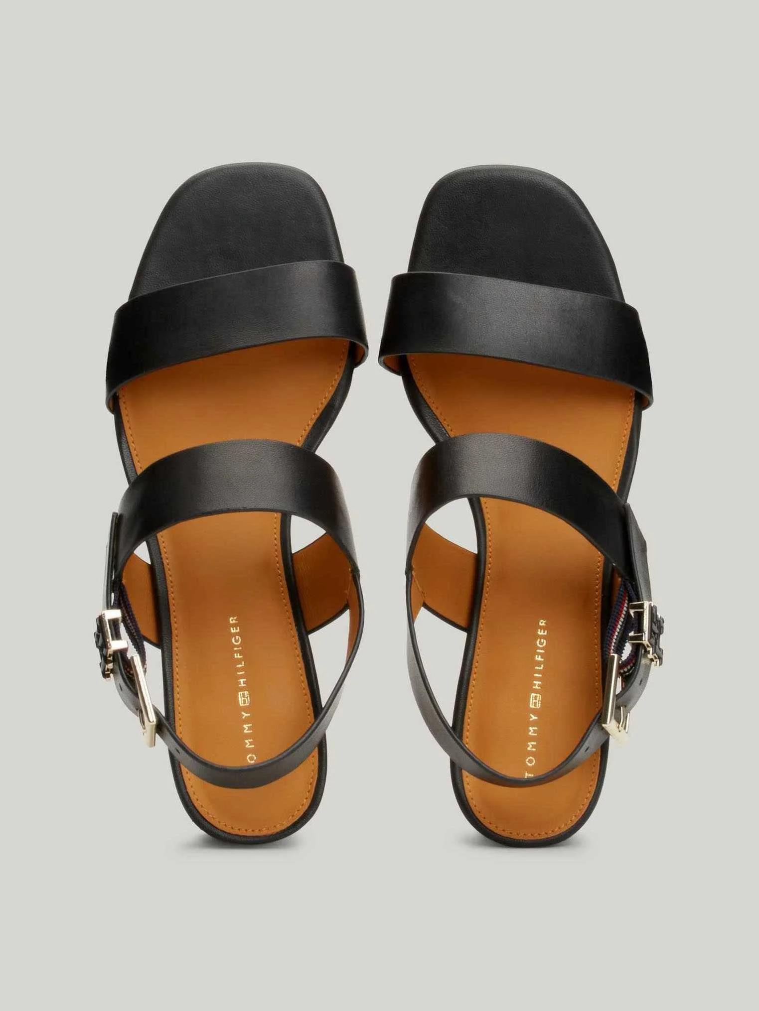 Tommy Hilfiger - TH HARDWARE MID HEEL Tommy Hilfiger - TH HARDWARE MID HEEL