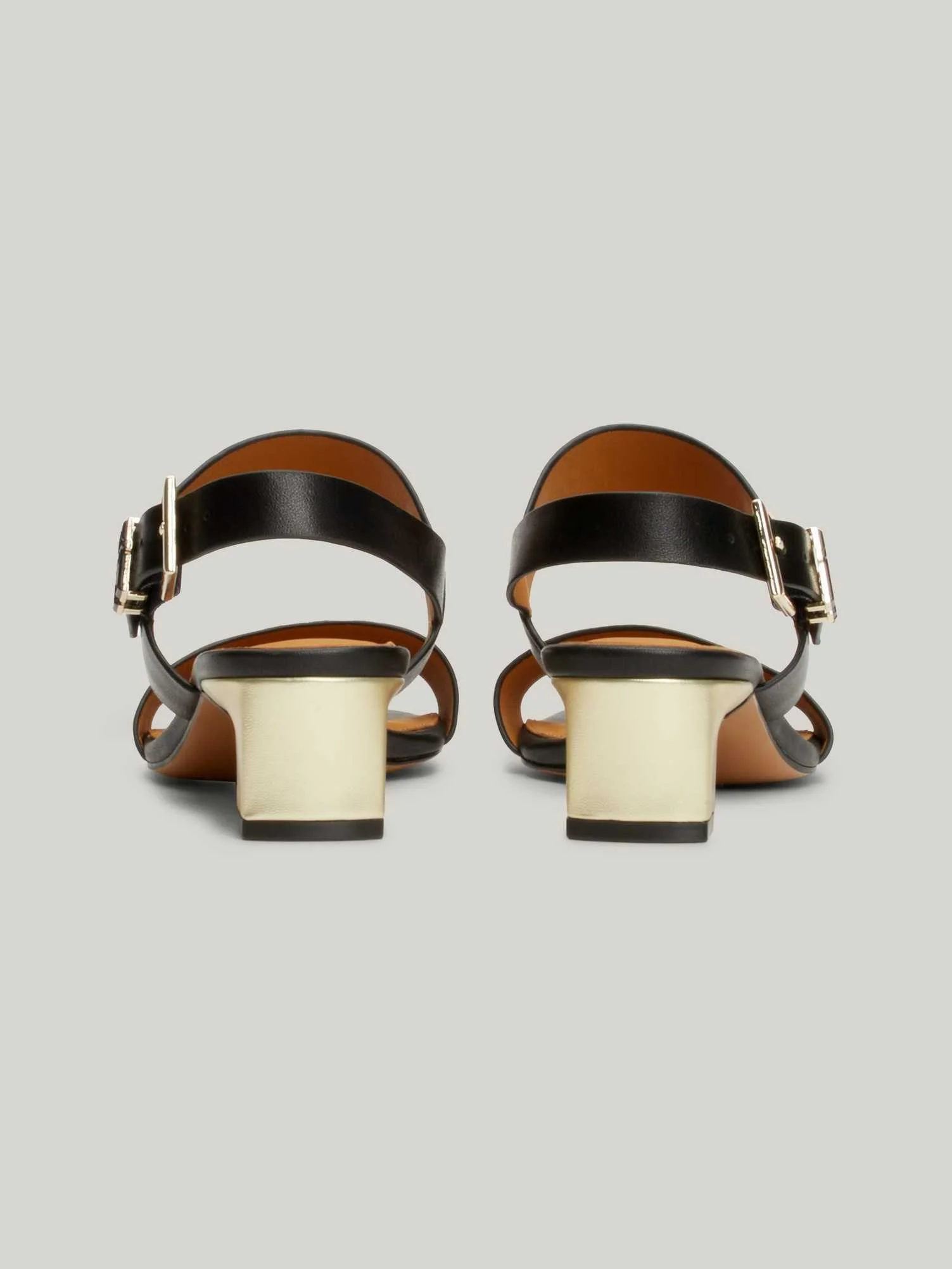 Tommy Hilfiger - TH HARDWARE MID HEEL Tommy Hilfiger - TH HARDWARE MID HEEL