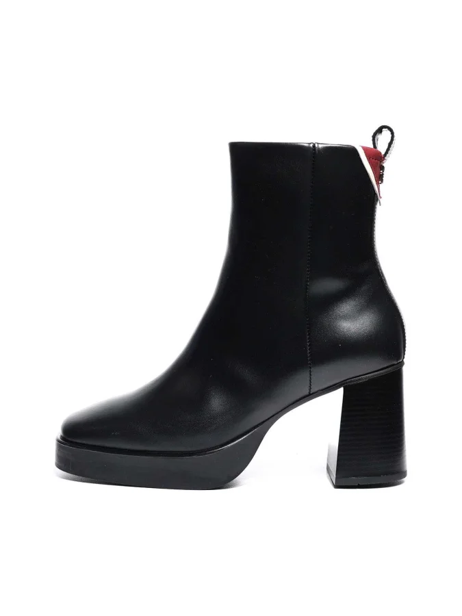 Tommy Hilfiger - PREMIUM... 2