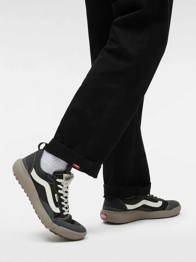 VANS - UA UltraRange EXO SE... 2