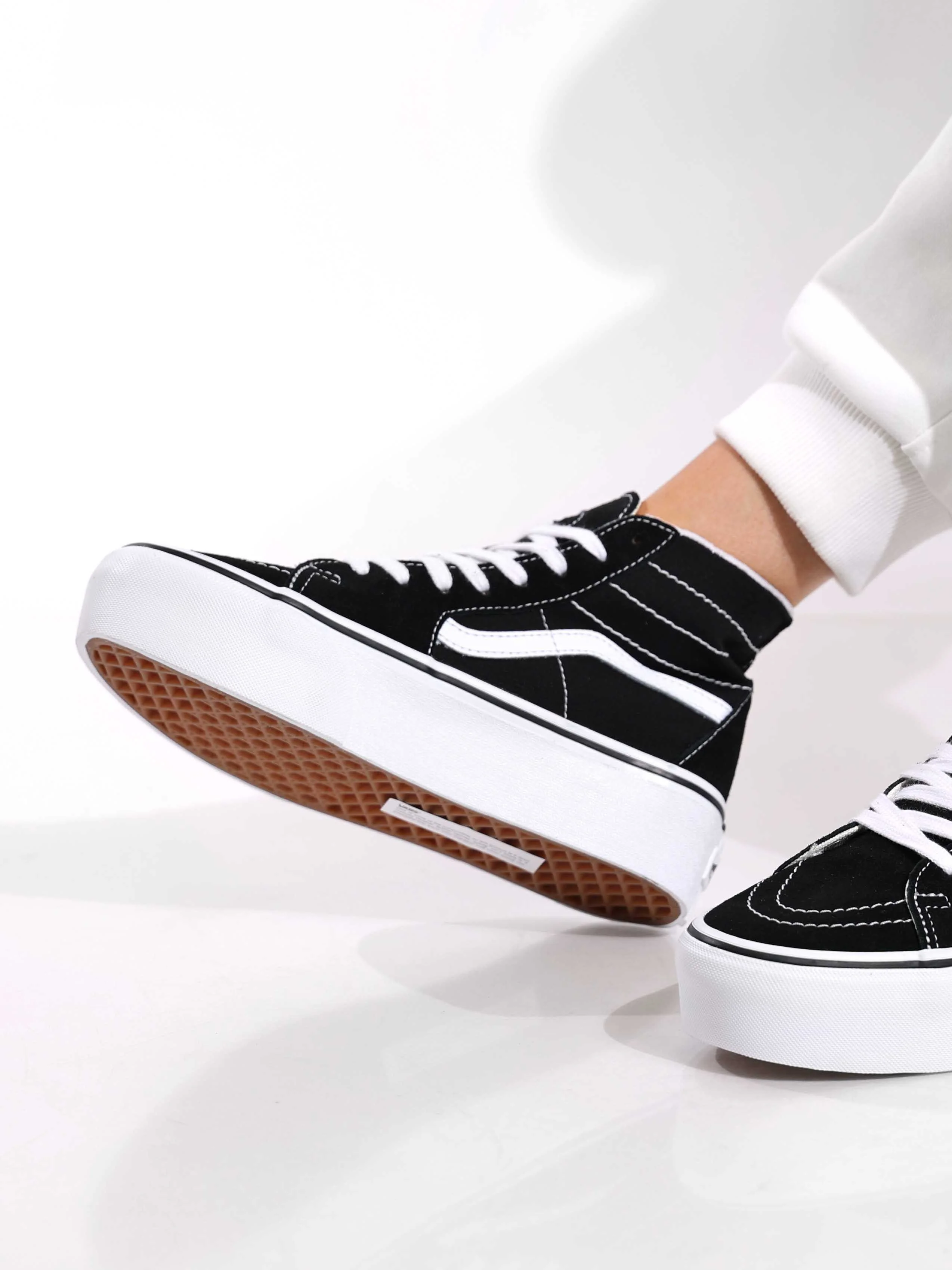 VANS - SK8-HI TAPERED STACKFORM SHOE VANS - SK8-HI TAPERED STACKFORM SHOE