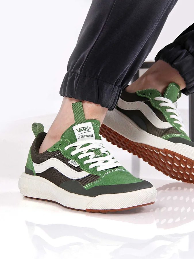 VANS - UA UltraRange EXO 2