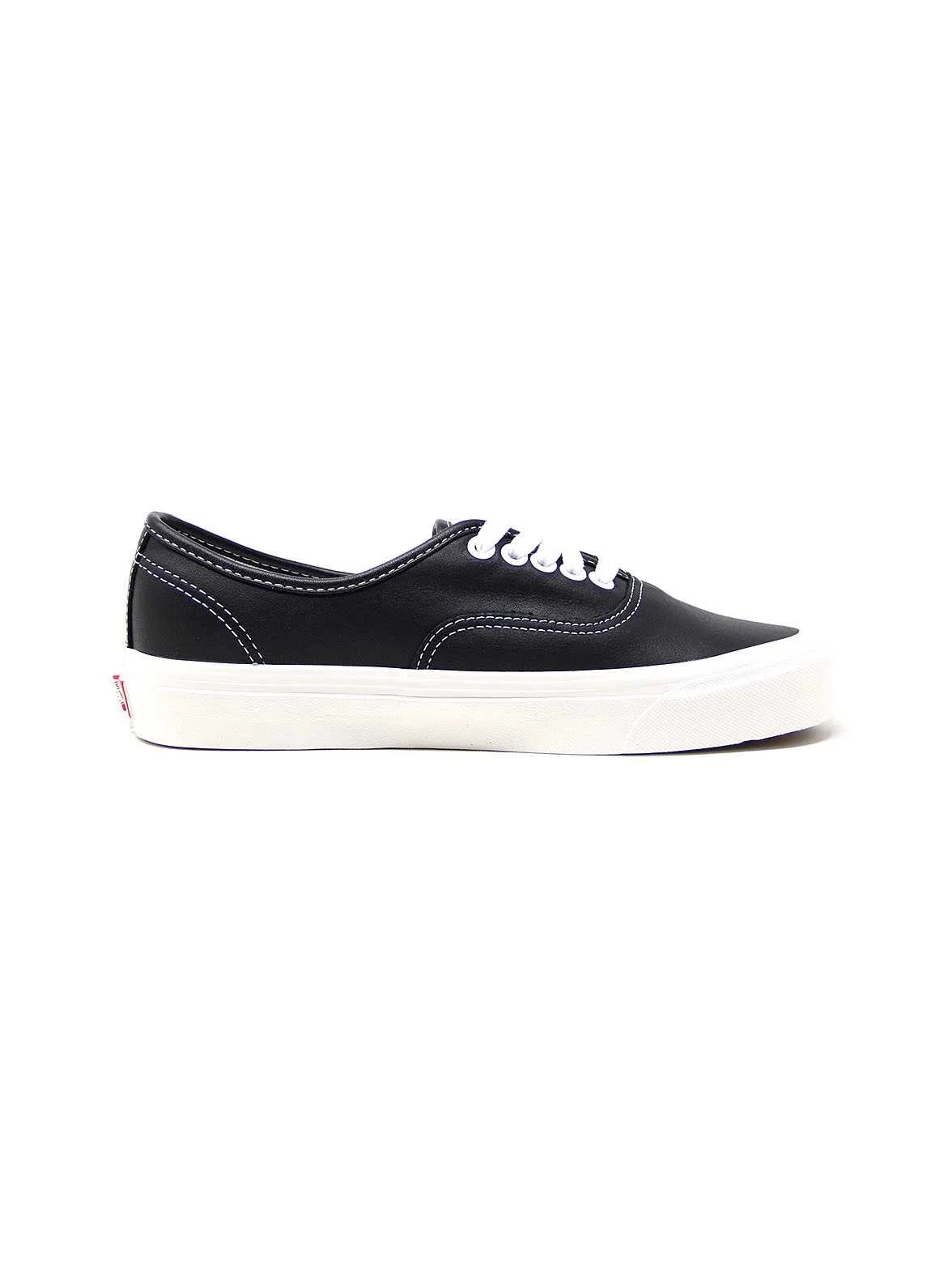 VANS - Vans UA Authentic VANS - Vans UA Authentic