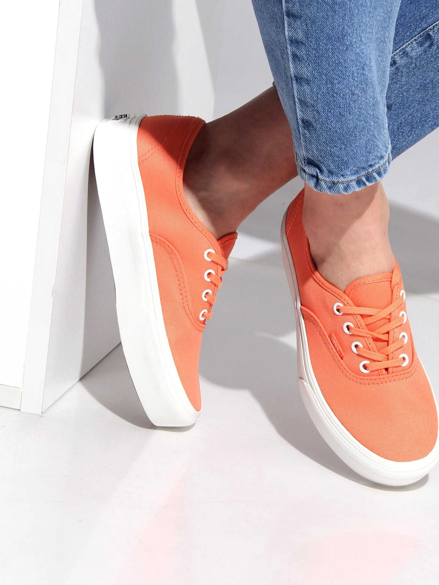 VANS - UA Authentic Platform 2.0 VANS - UA Authentic Platform 2.0