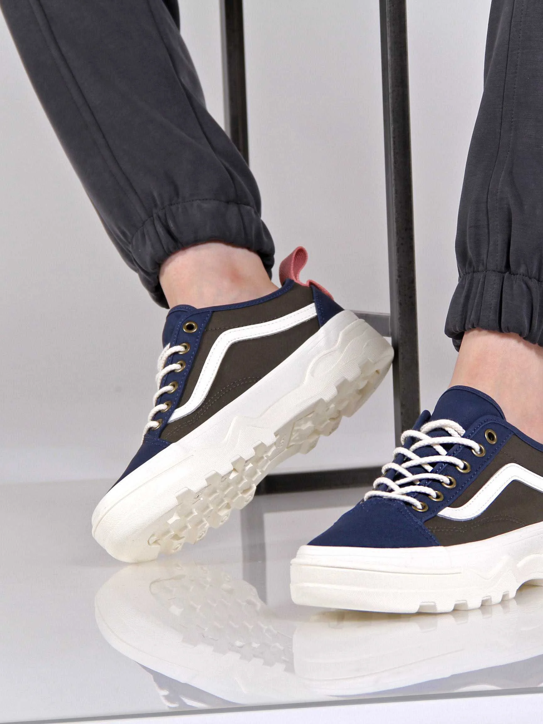 VANS - UA Sentry Old Skool VANS - UA Sentry Old Skool